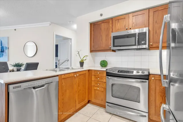 Additional image 11 of 3 Marine Parade Dr Unit 904