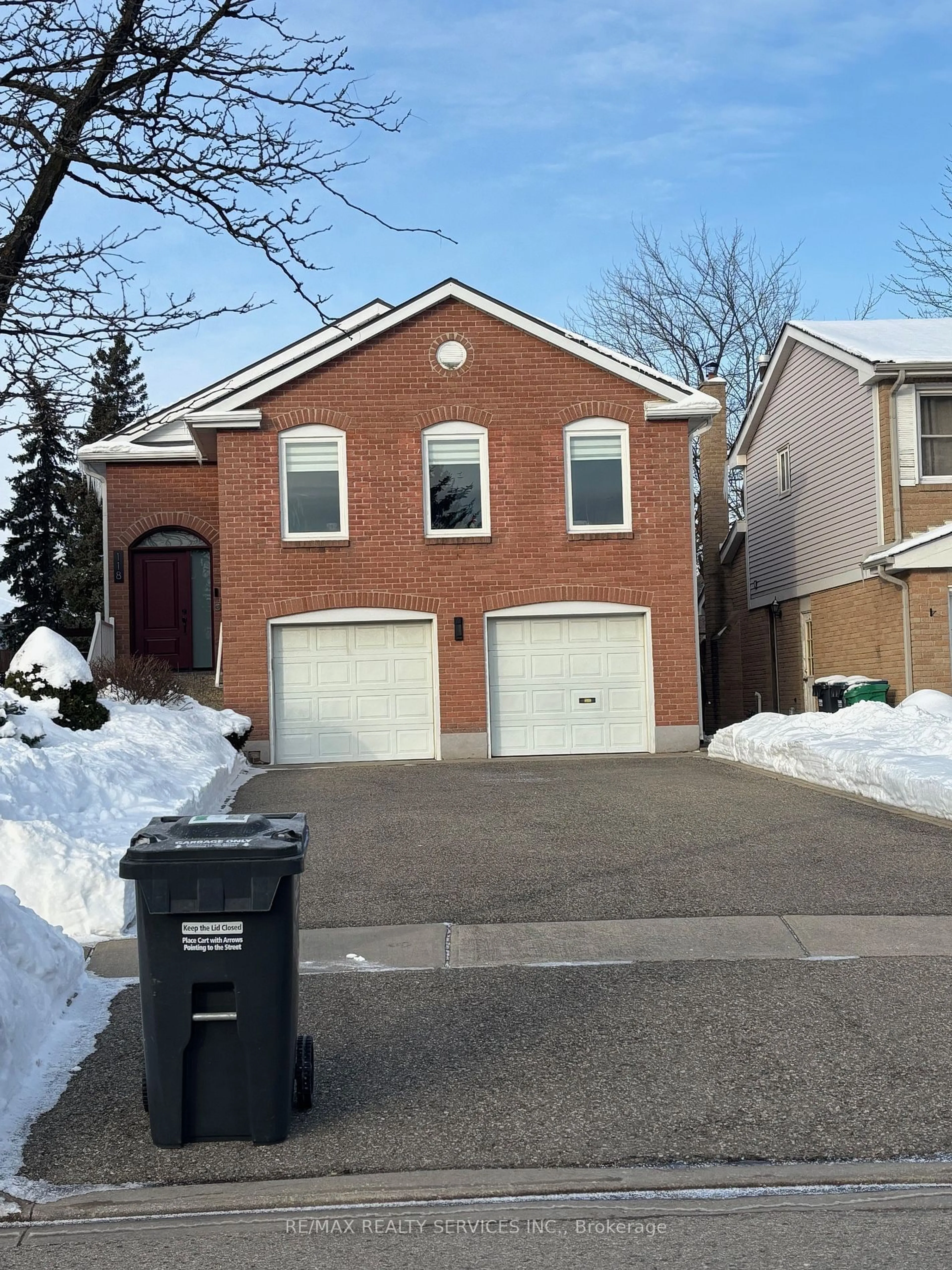 Home with brick exterior material, street for 118 Mikado Cres, Brampton Ontario L6S 3R7