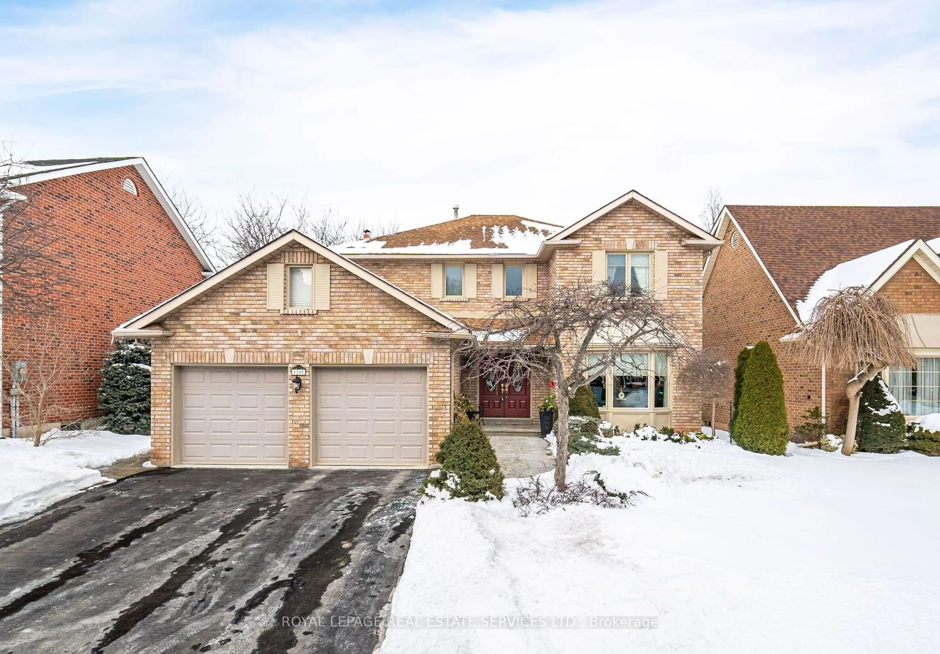 Home with brick exterior material, street for 1305 Mapleridge Cres, Oakville Ontario L6M 2H1