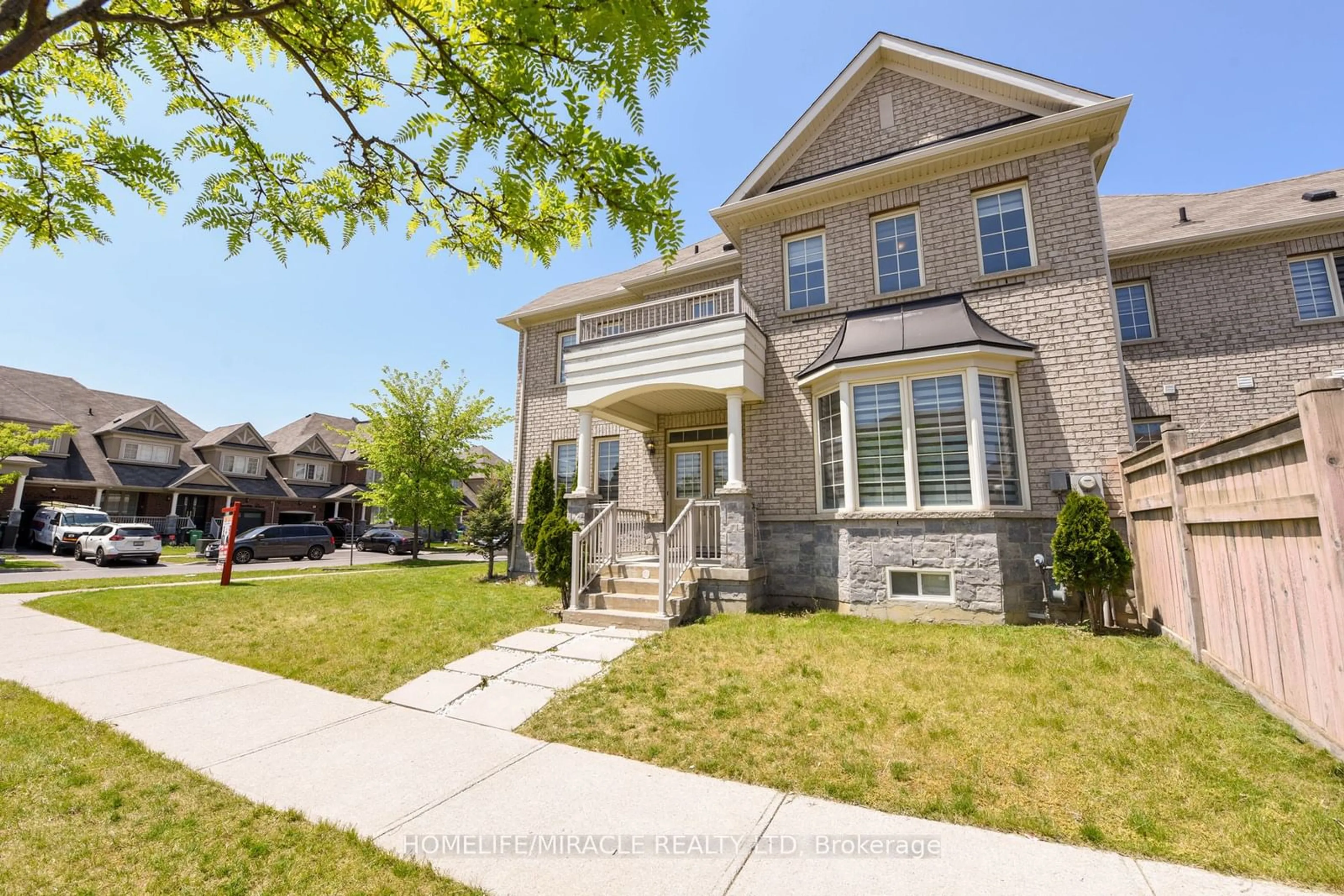 Home with brick exterior material, street for 2 Lorenzo Circ, Brampton Ontario L6R 0Z9