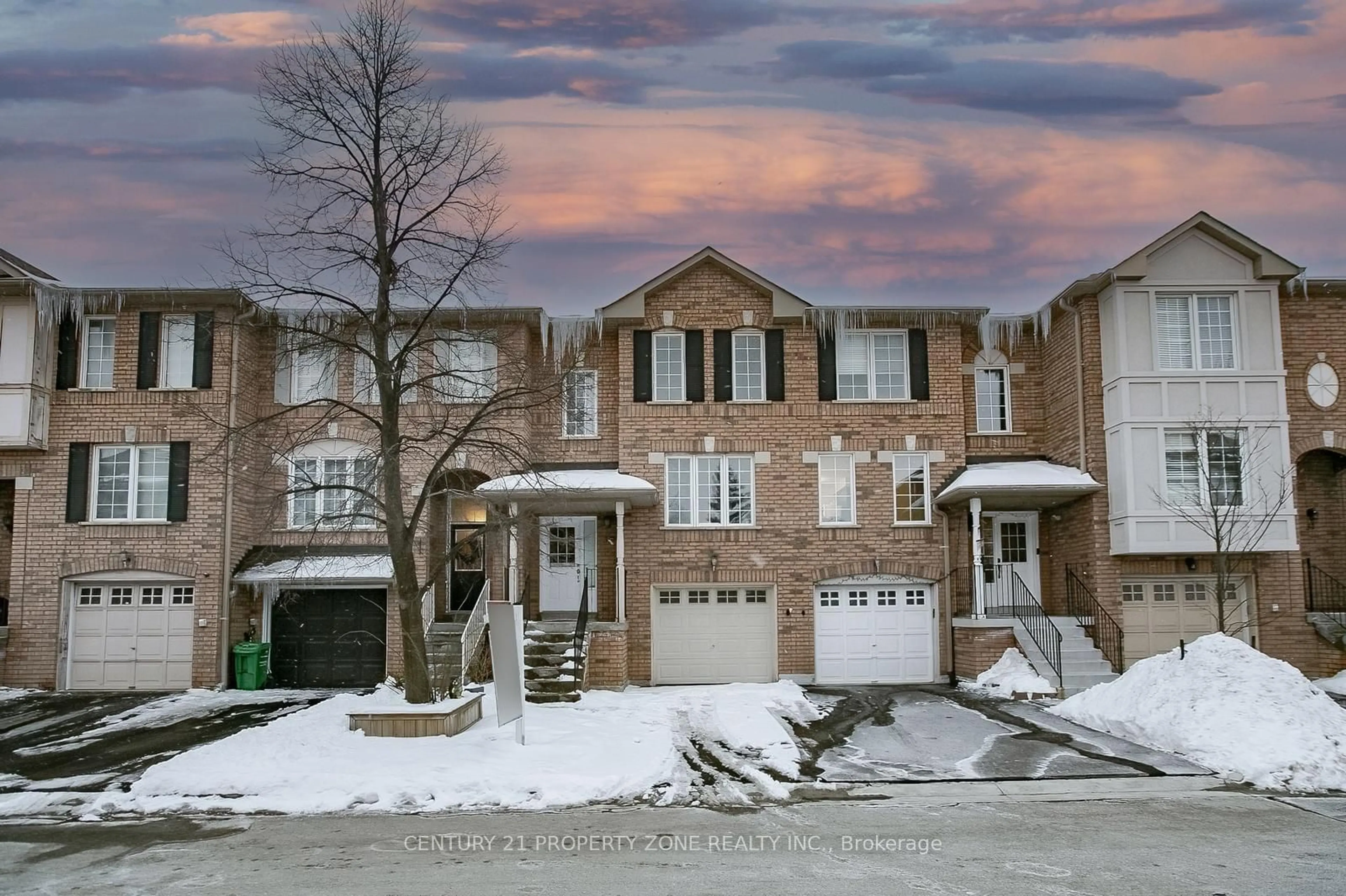 Home with brick exterior material, street for 2 Clay Brick Crt, Brampton Ontario L6V 4M7