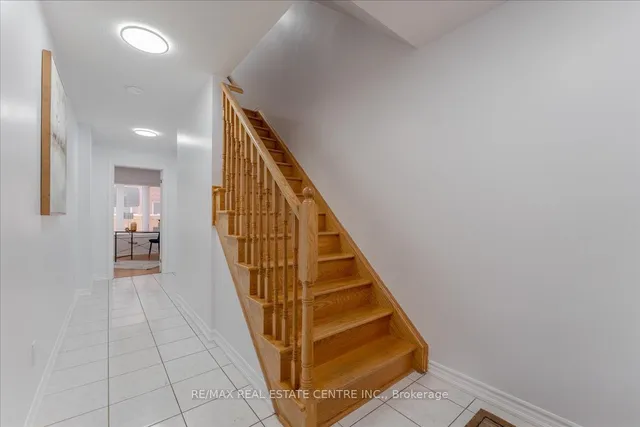 Additional image 30 of 7 Shiff Cres