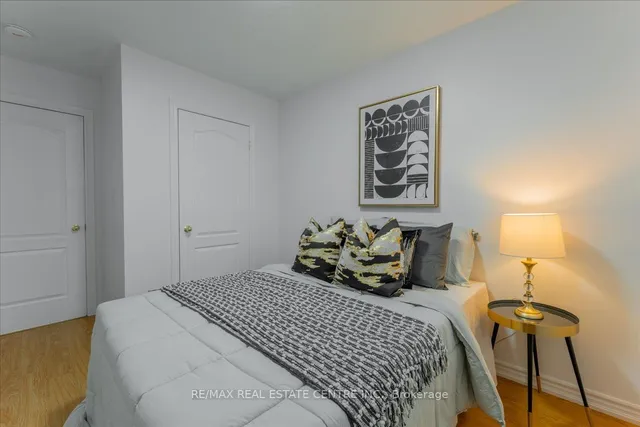 Additional image 5 of 7 Shiff Cres