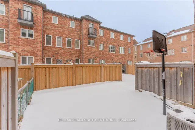 Primary image of 7 Shiff Cres