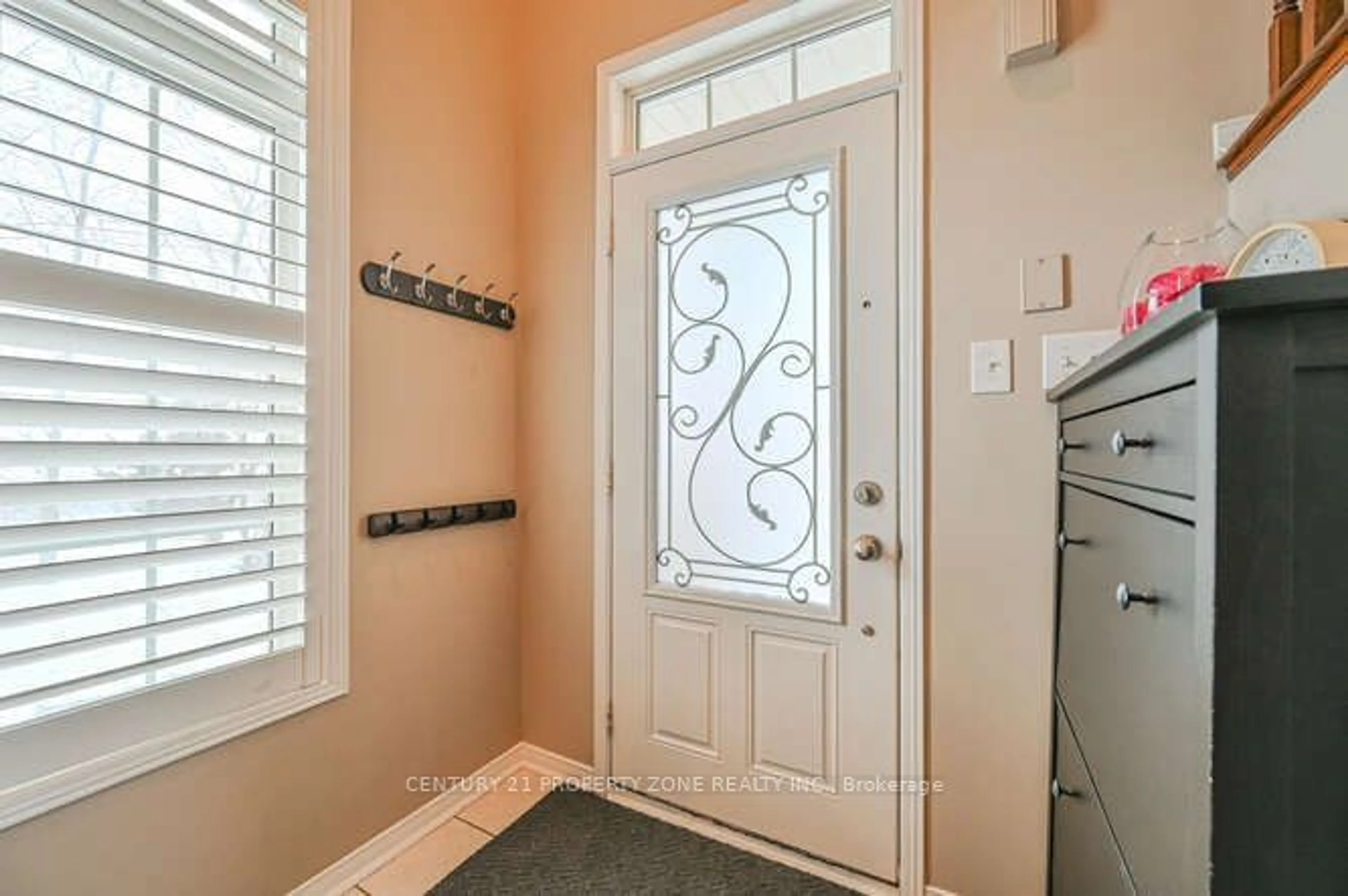 Indoor entryway for 2171 Fiddlers Way #12, Oakville Ontario L6M 0R9