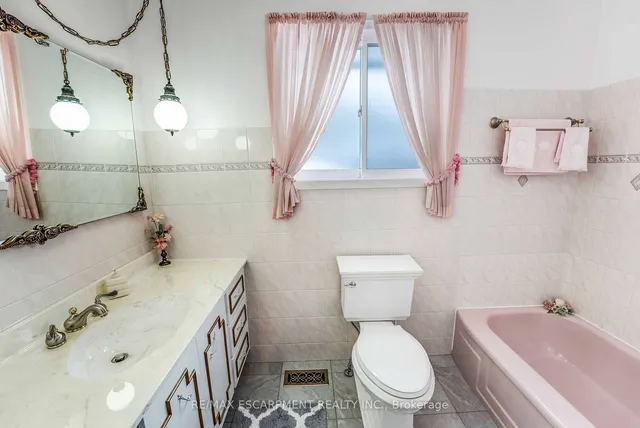 Additional property image - 251 Tottenham Rd
