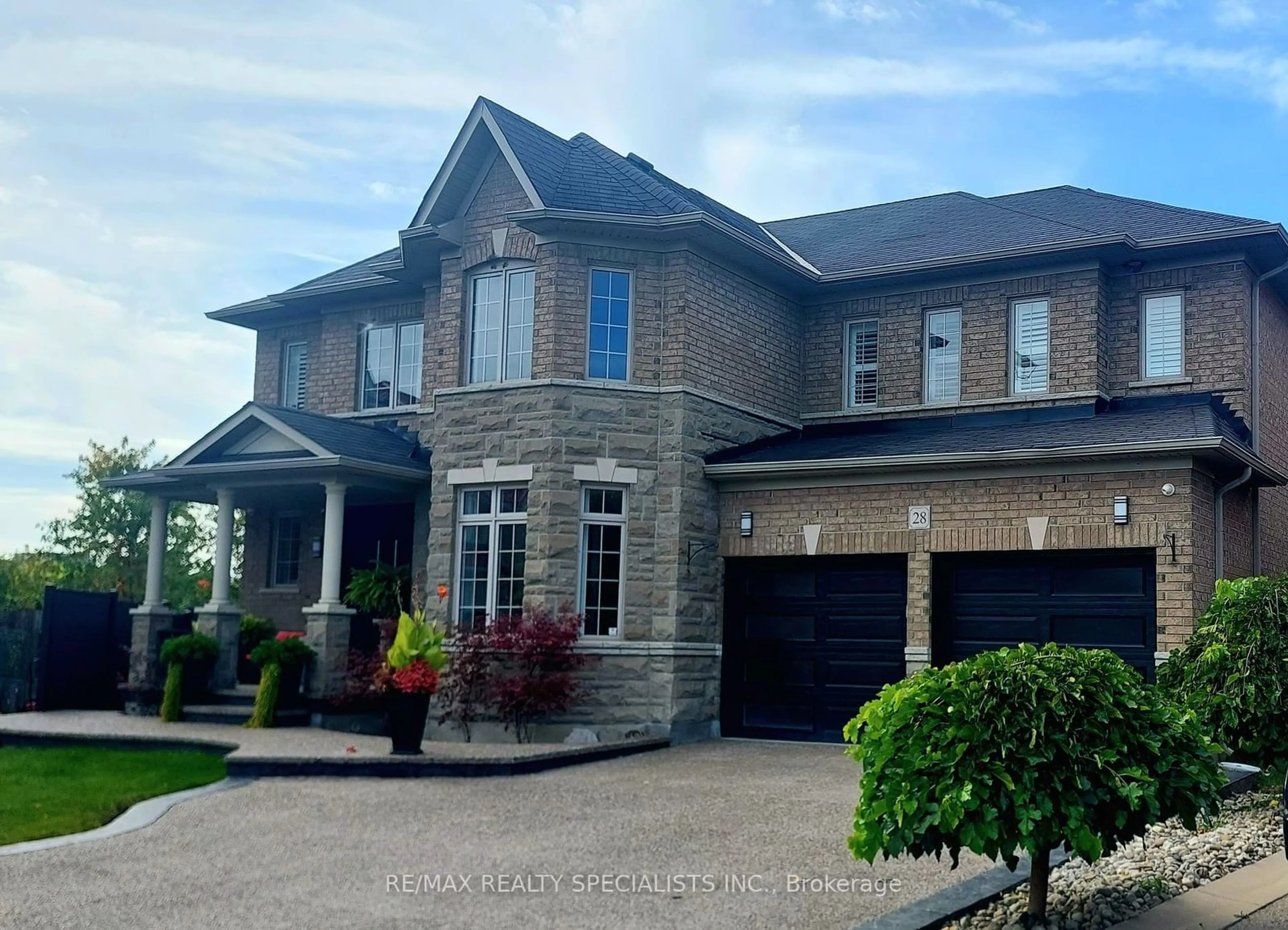 Home with brick exterior material, street for 28 Kippen Crt, Brampton Ontario L6R 0P7