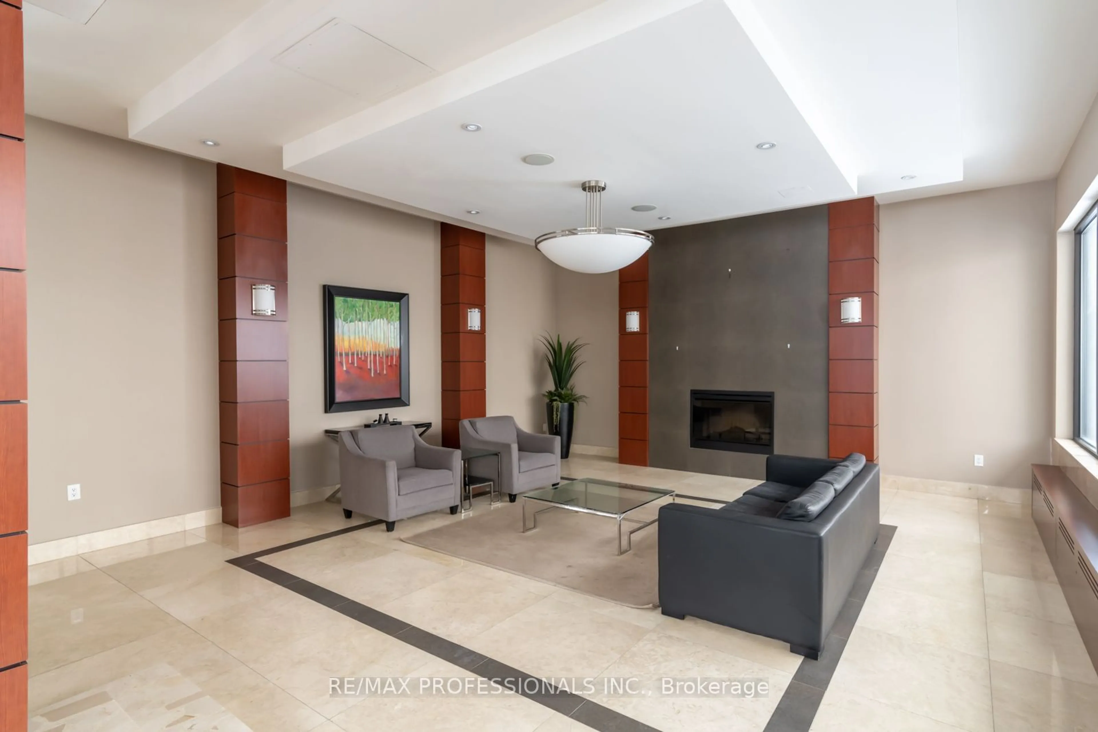 Lobby for 360 Ridelle Ave #2107, Toronto Ontario M6B 1K1