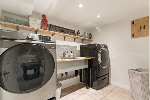 Additional property image - 24 Birkbank Dr