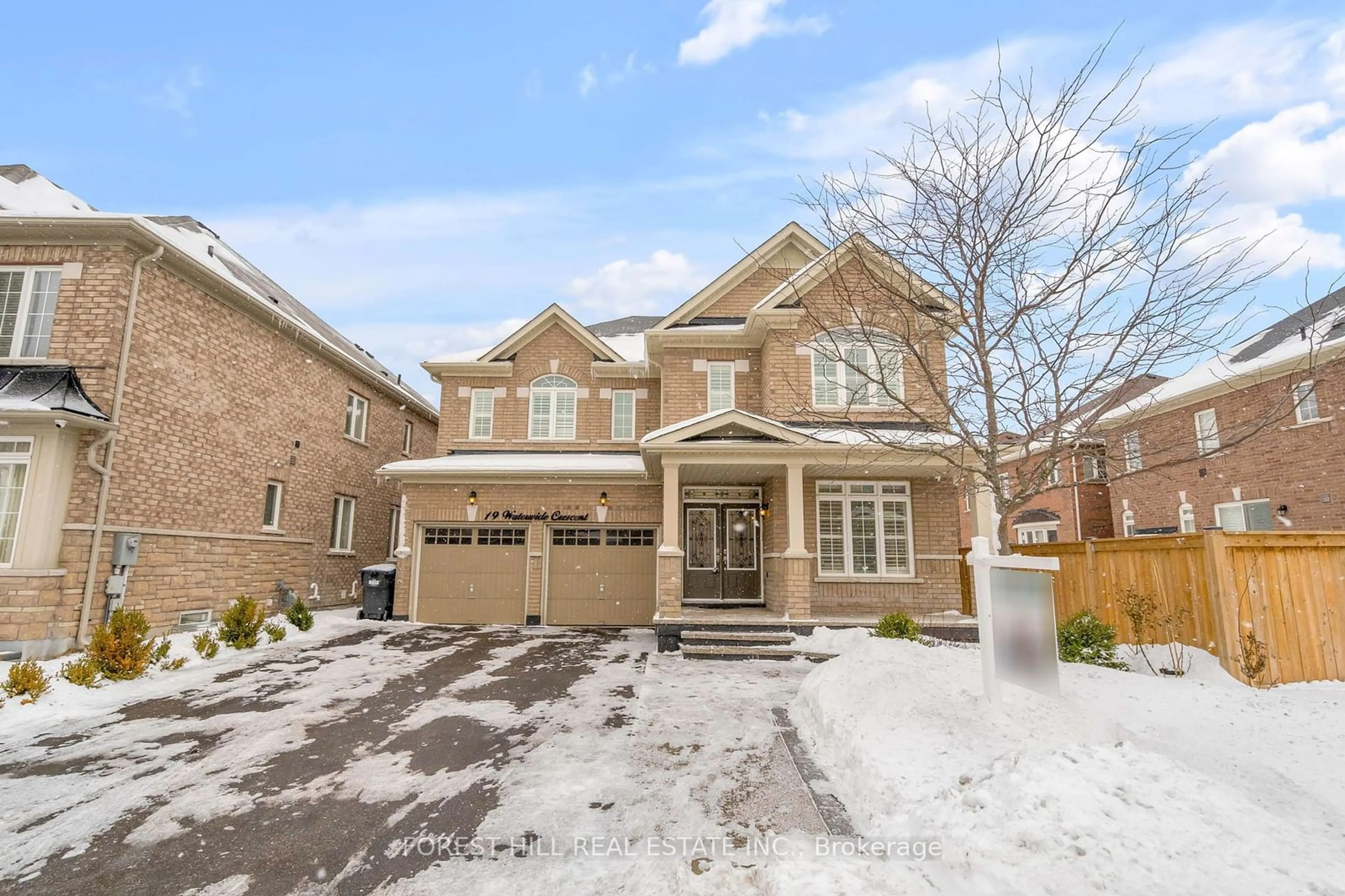 Home with brick exterior material, street for 19 Waterwide Cres, Brampton Ontario L6X 5K9