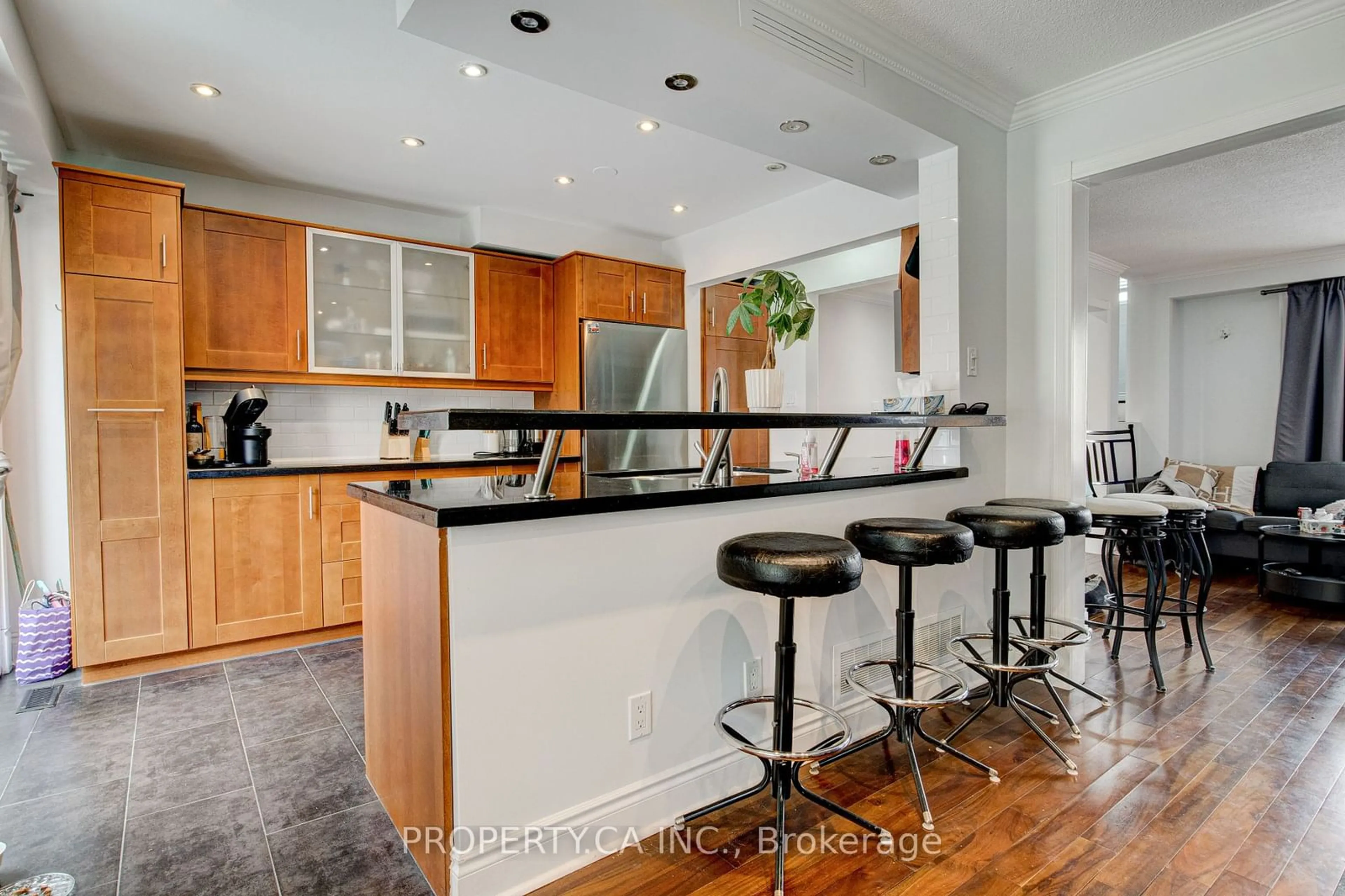 Open concept kitchen, unknown for 6780 Formentera Ave #82, Mississauga Ontario L5N 2L1