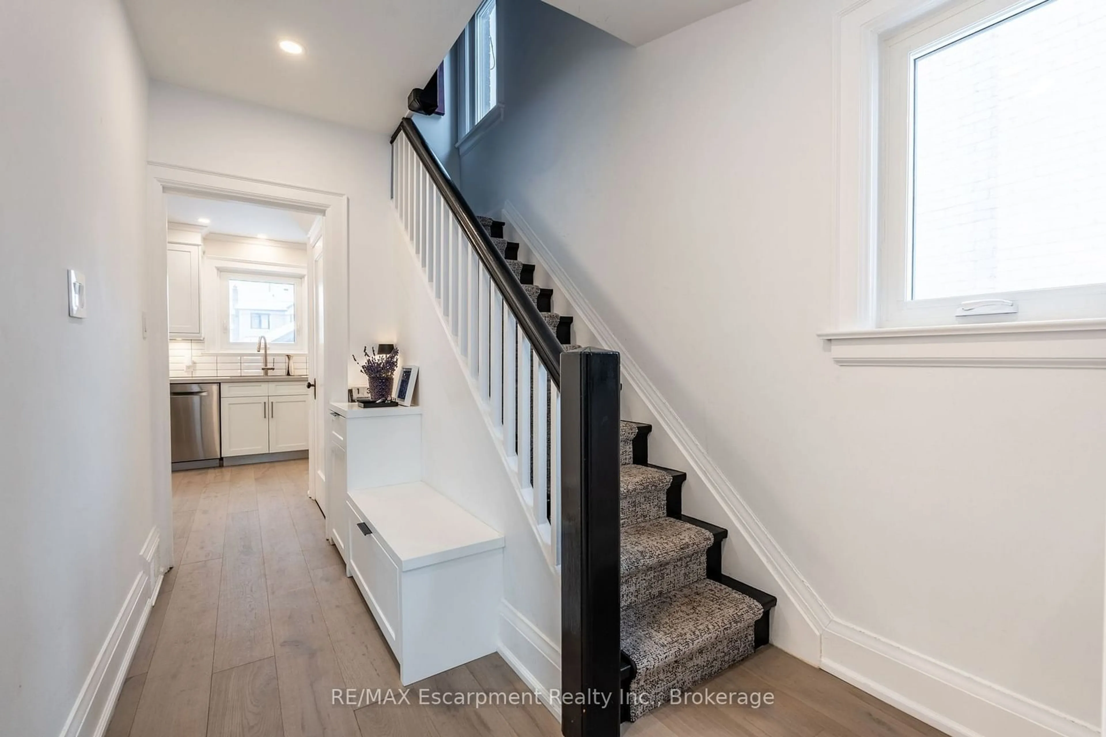 Stairs for 12 Meadowvale Dr, Toronto Ontario M8Y 2N8