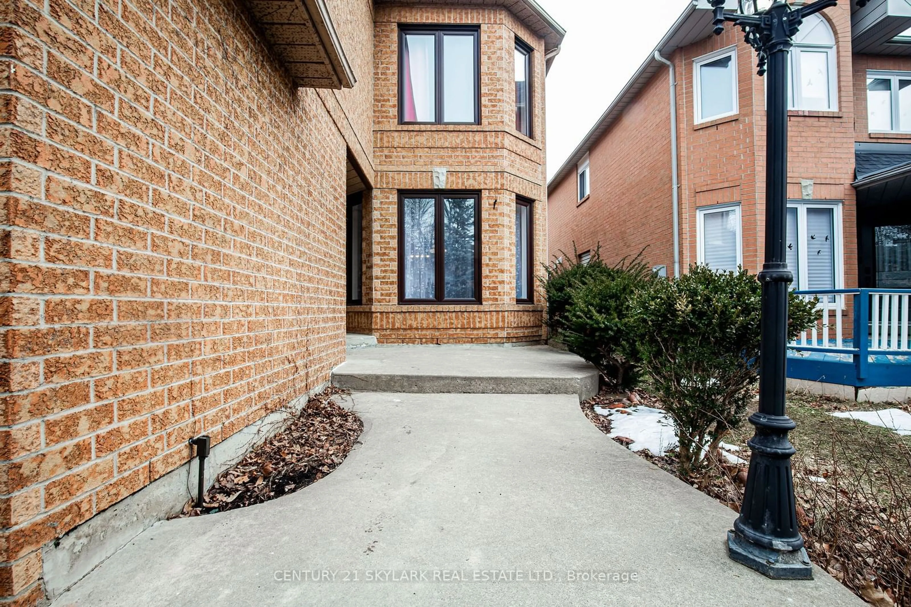 Home with brick exterior material, street for 59 Richwood Cres, Brampton Ontario L6X 4K7