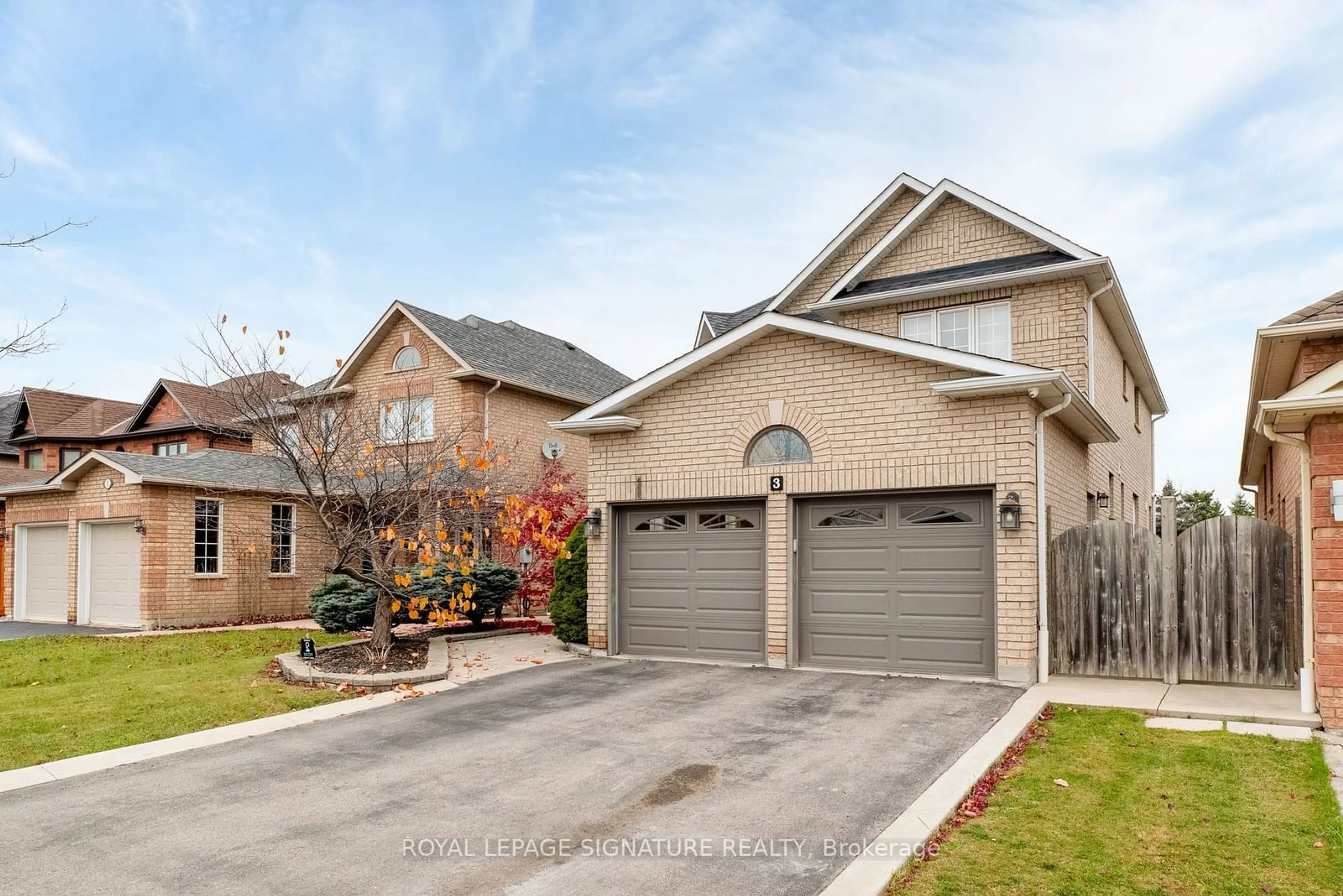 Home with brick exterior material, street for 3 Autumn Oak Crt, Caledon Ontario L7E 1X6