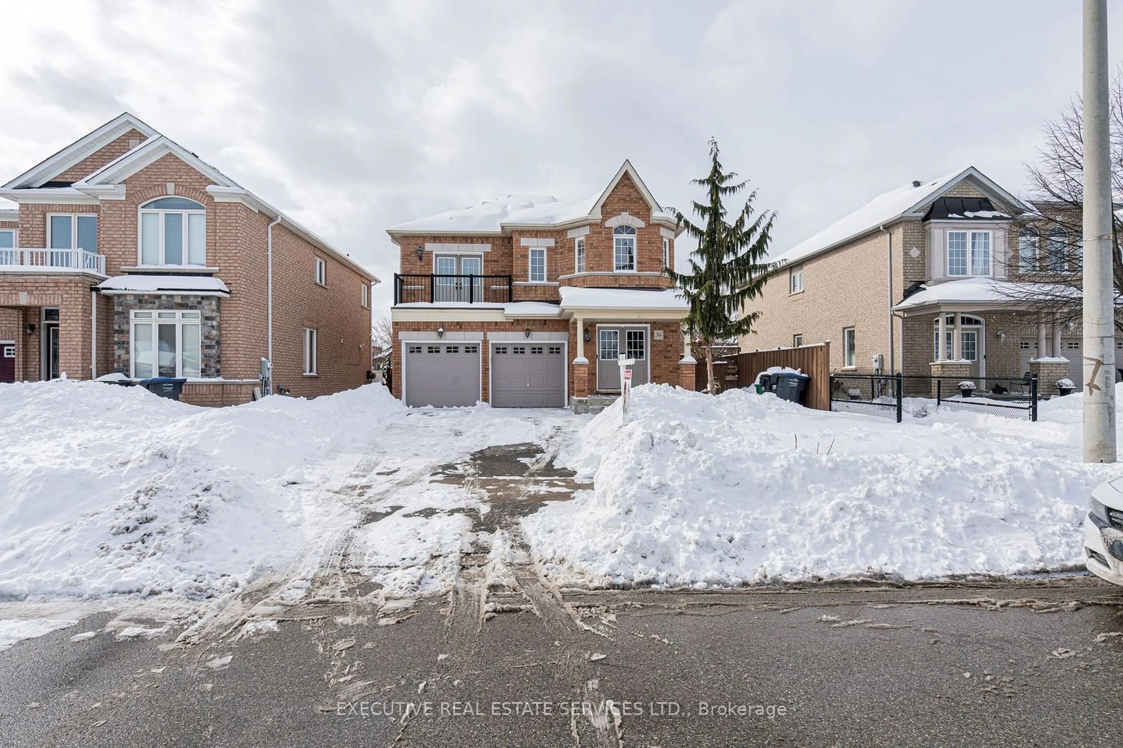 A pic from outside/outdoor area/front of a property/back of a property/a pic from drone, street for 36 Clarion Rd, Brampton Ontario L7A 3T5