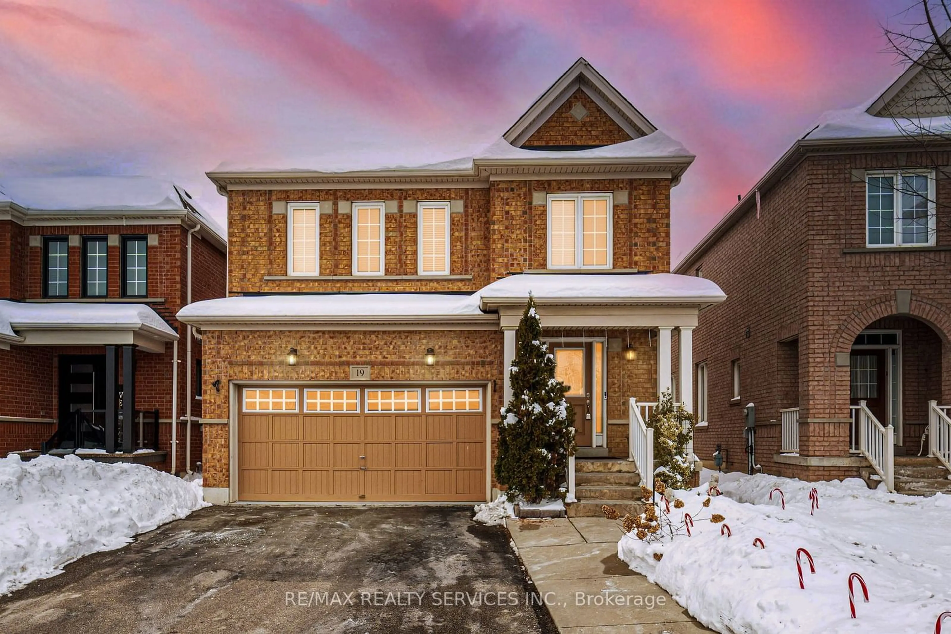 Home with brick exterior material, street for 19 Snapdragon Sq, Brampton Ontario L6P 3K4