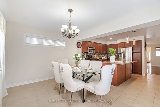 Additional property image - 19 Snapdragon Sq