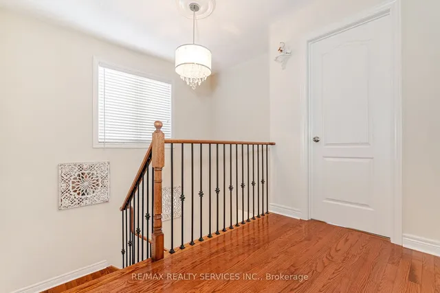Additional property image - 19 Snapdragon Sq