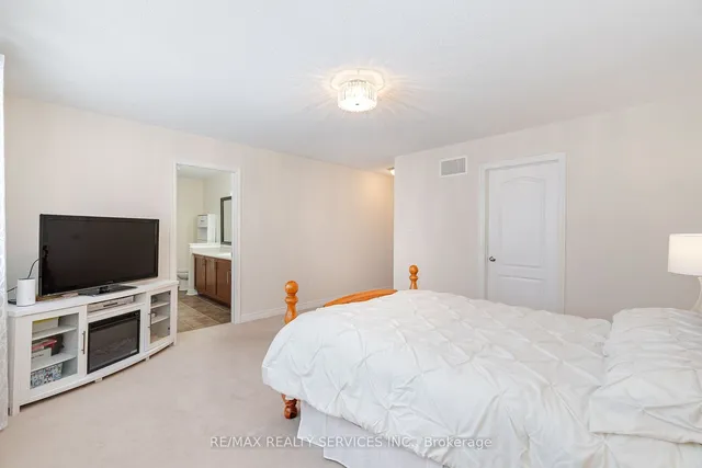 Additional property image - 19 Snapdragon Sq