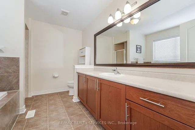 Additional property image - 19 Snapdragon Sq