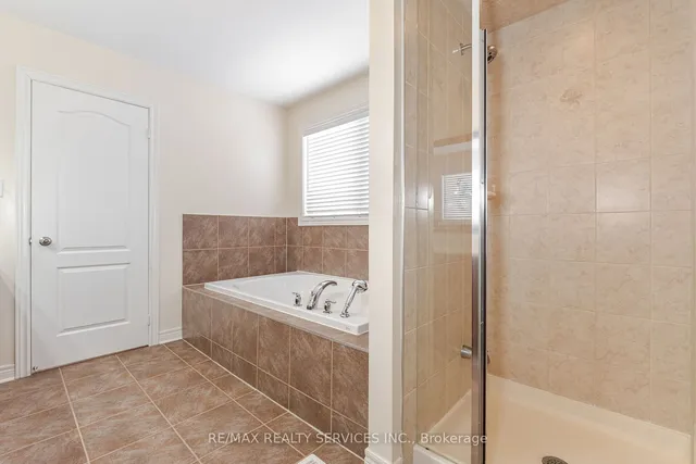 Additional property image - 19 Snapdragon Sq