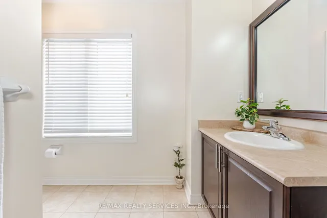 Additional property image - 19 Snapdragon Sq