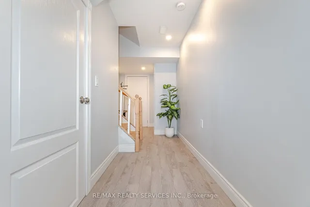 Additional property image - 19 Snapdragon Sq