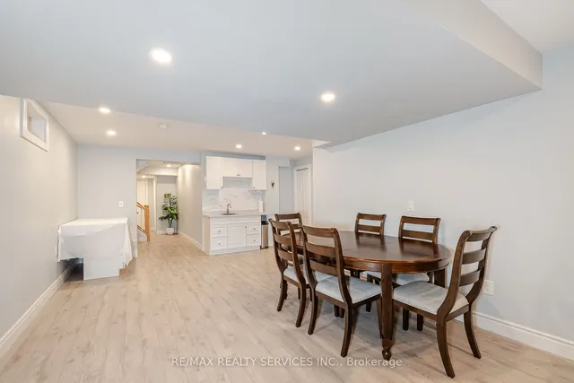 Additional property image - 19 Snapdragon Sq