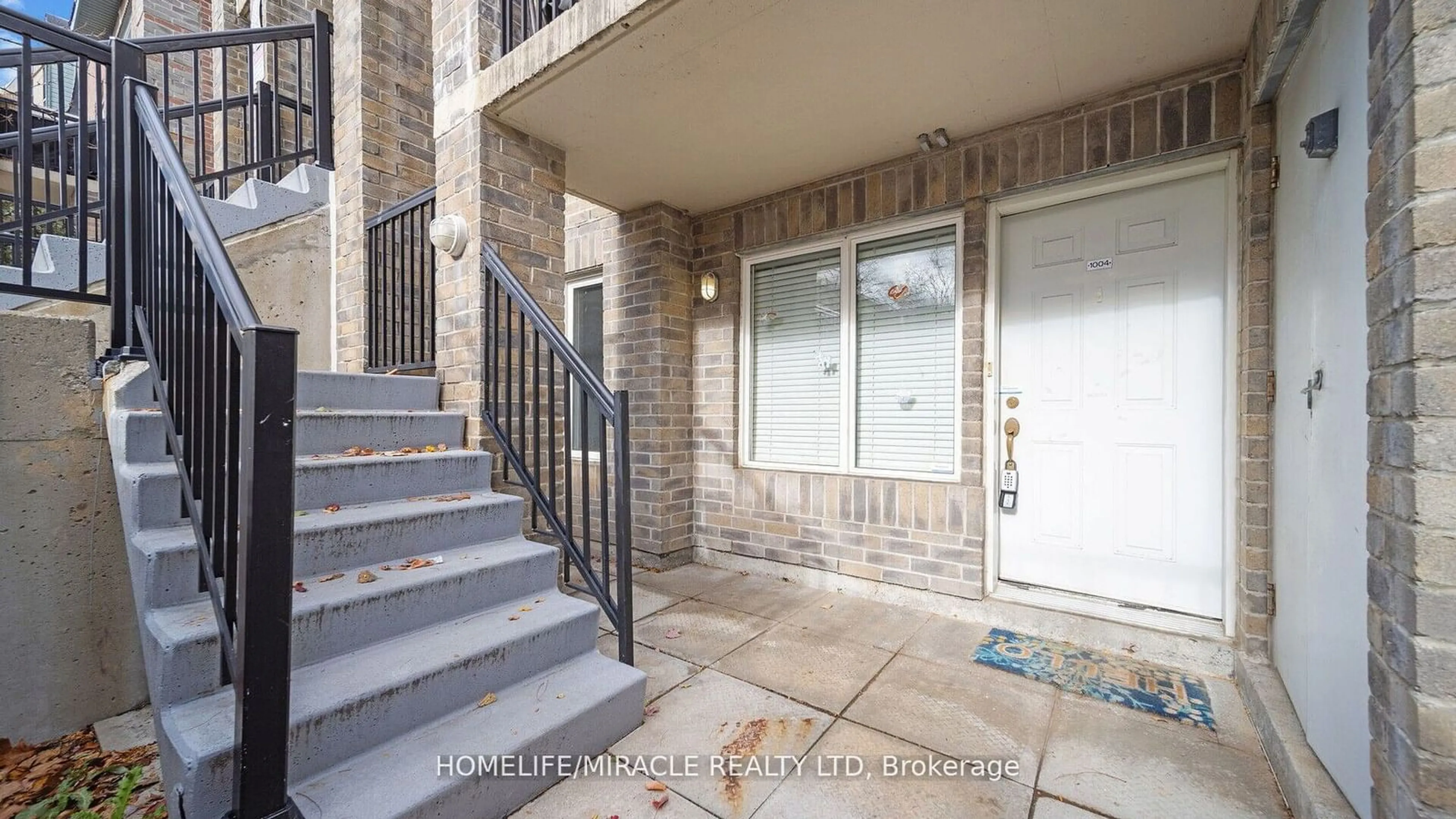 Indoor entryway for 125 George Appleton Way #1004, Toronto Ontario M3M 0A2