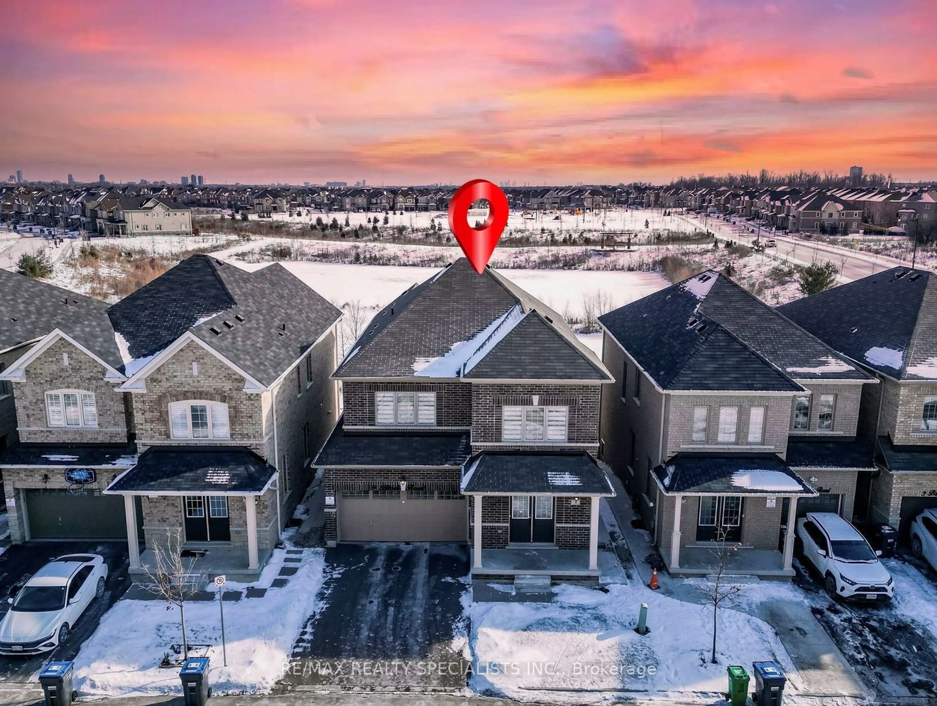 A pic from outside/outdoor area/front of a property/back of a property/a pic from drone, street for 9 Block Rd, Brampton Ontario L7A 5B2