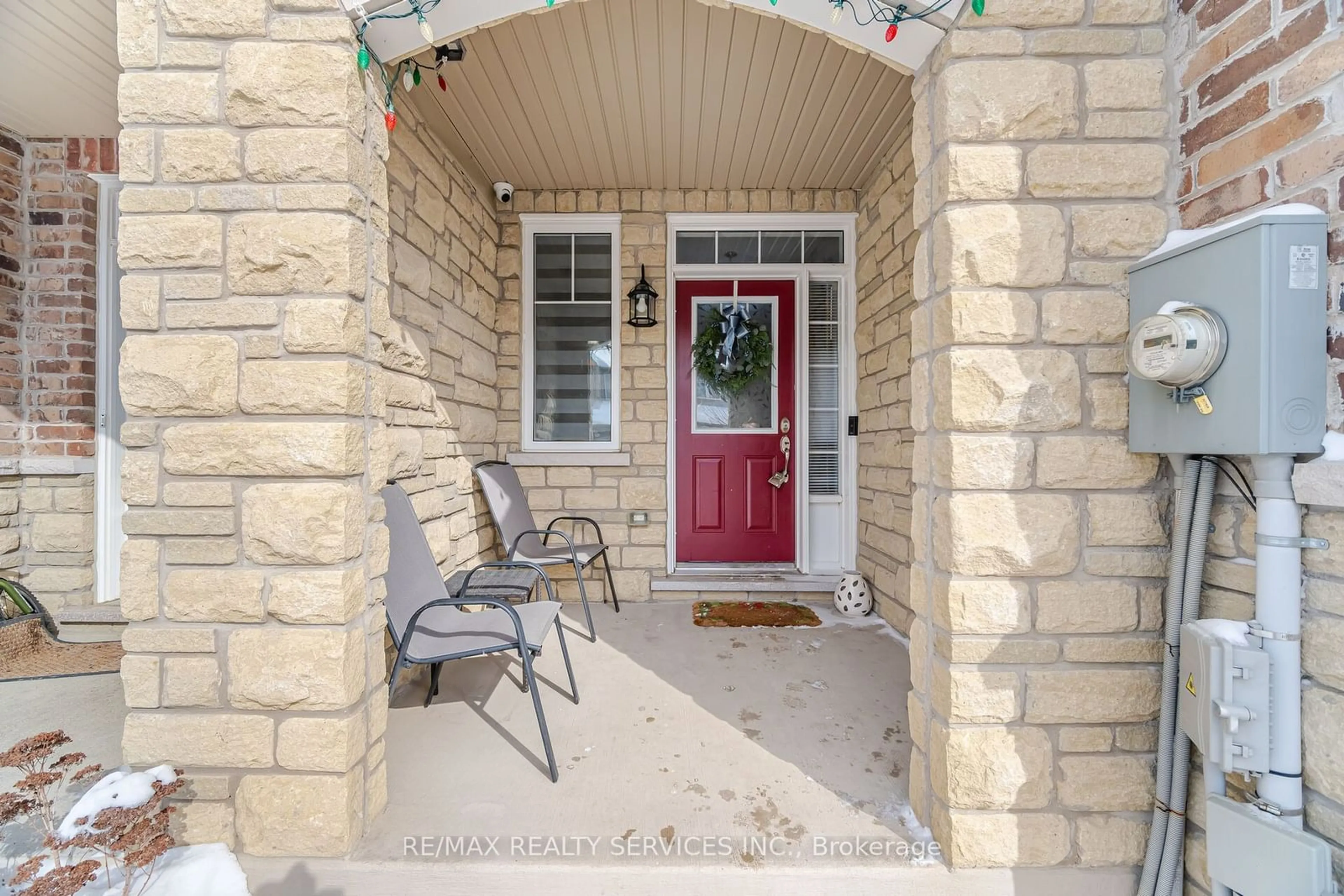 Indoor entryway for 106 Abigail Cres, Caledon Ontario L7C 4C7