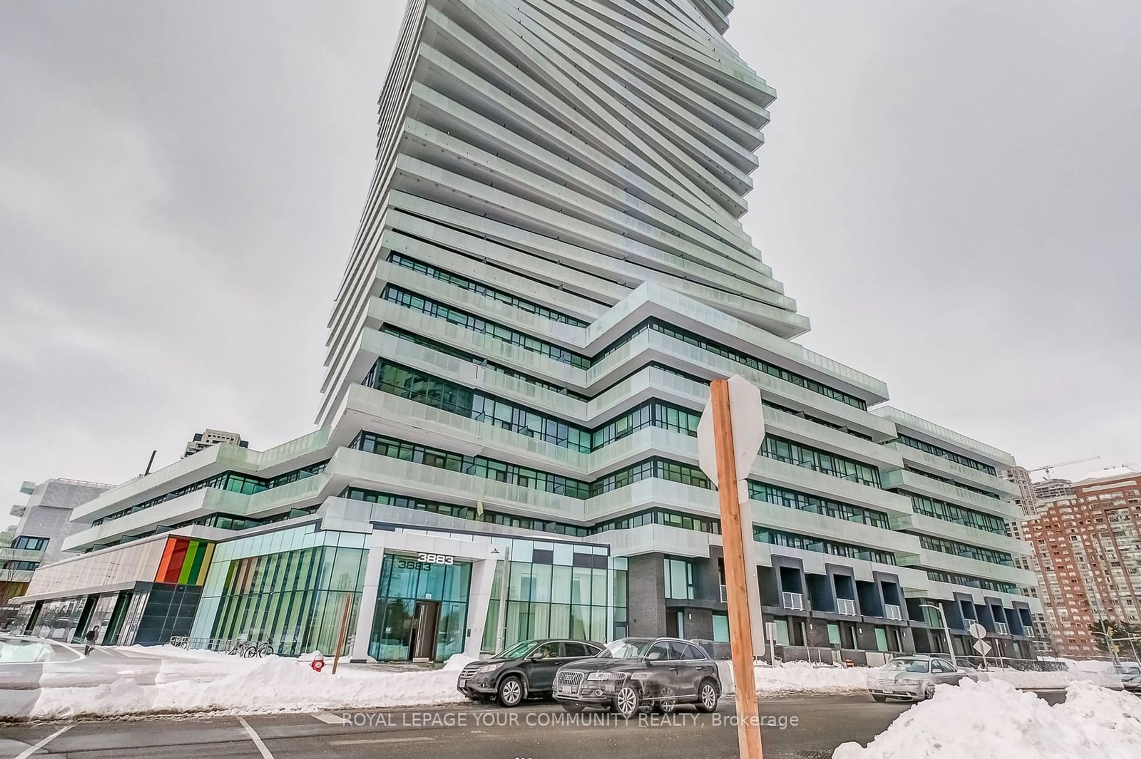 Indoor foyer for 3883 Quartz Dr #3005, Mississauga Ontario L5B 0M4