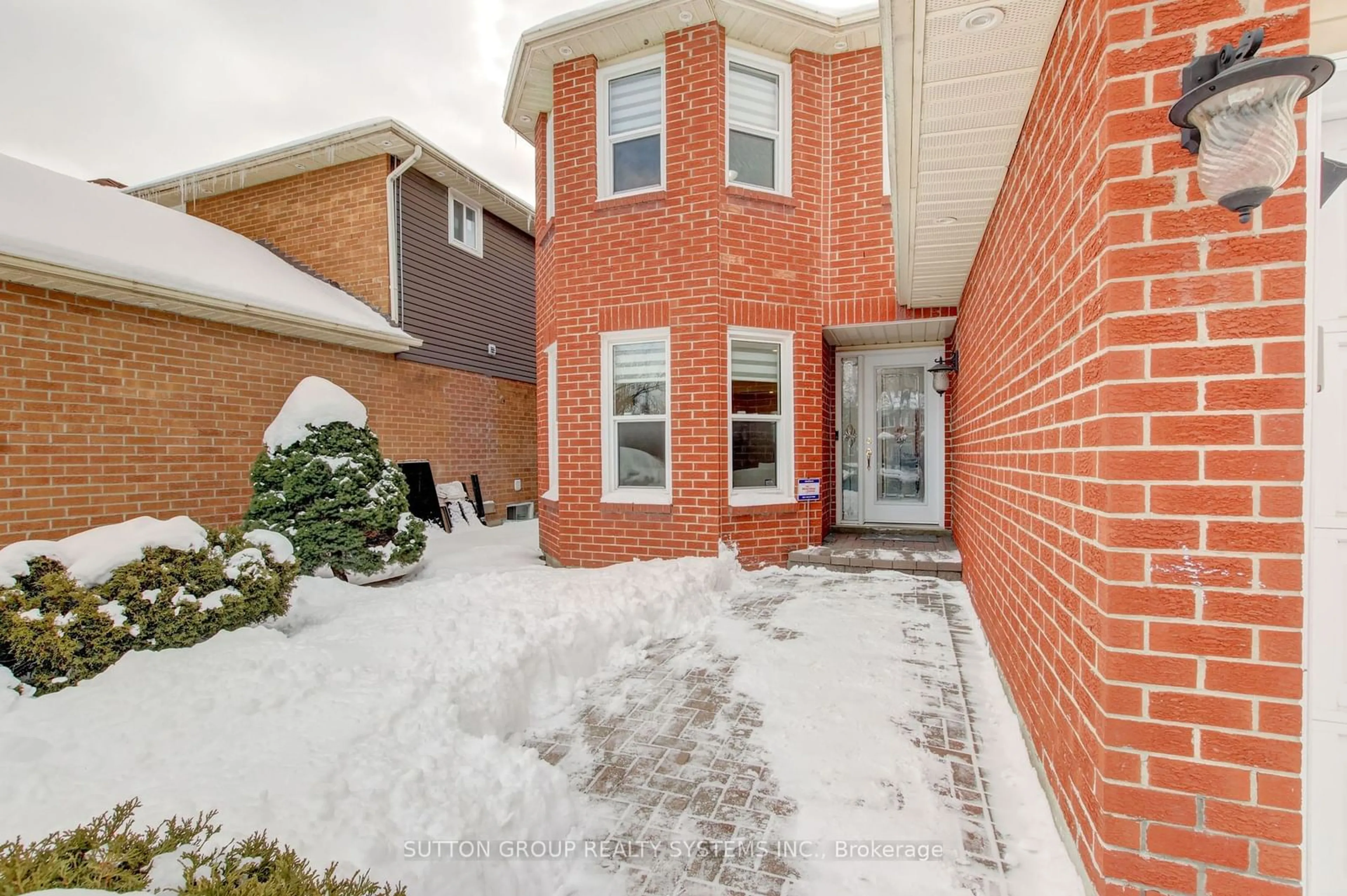 Home with brick exterior material, street for 6 Egret Crt, Brampton Ontario L6Z 3A1