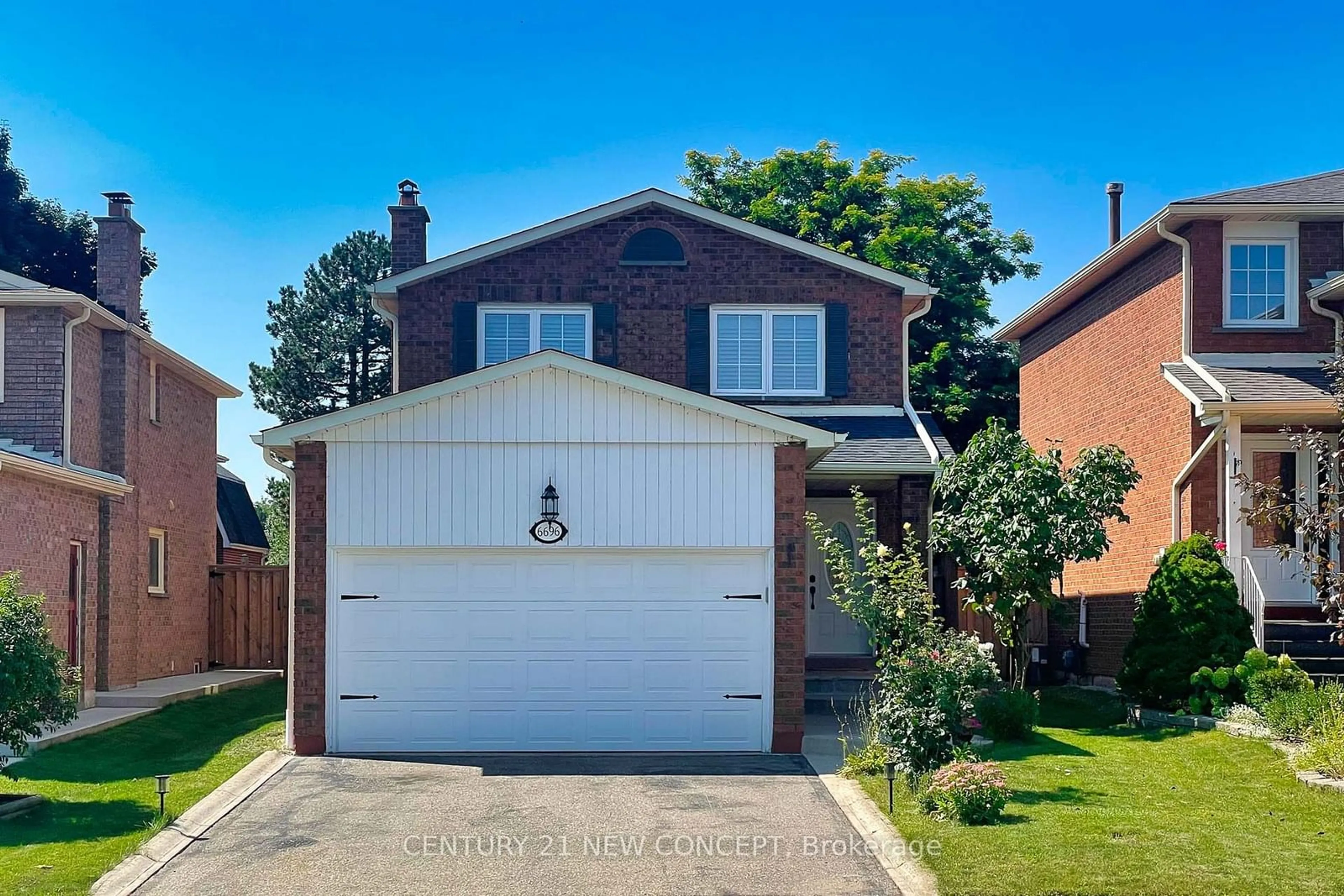 Home with brick exterior material, street for 6696 HARLOW Rd, Mississauga Ontario L5N 4T3