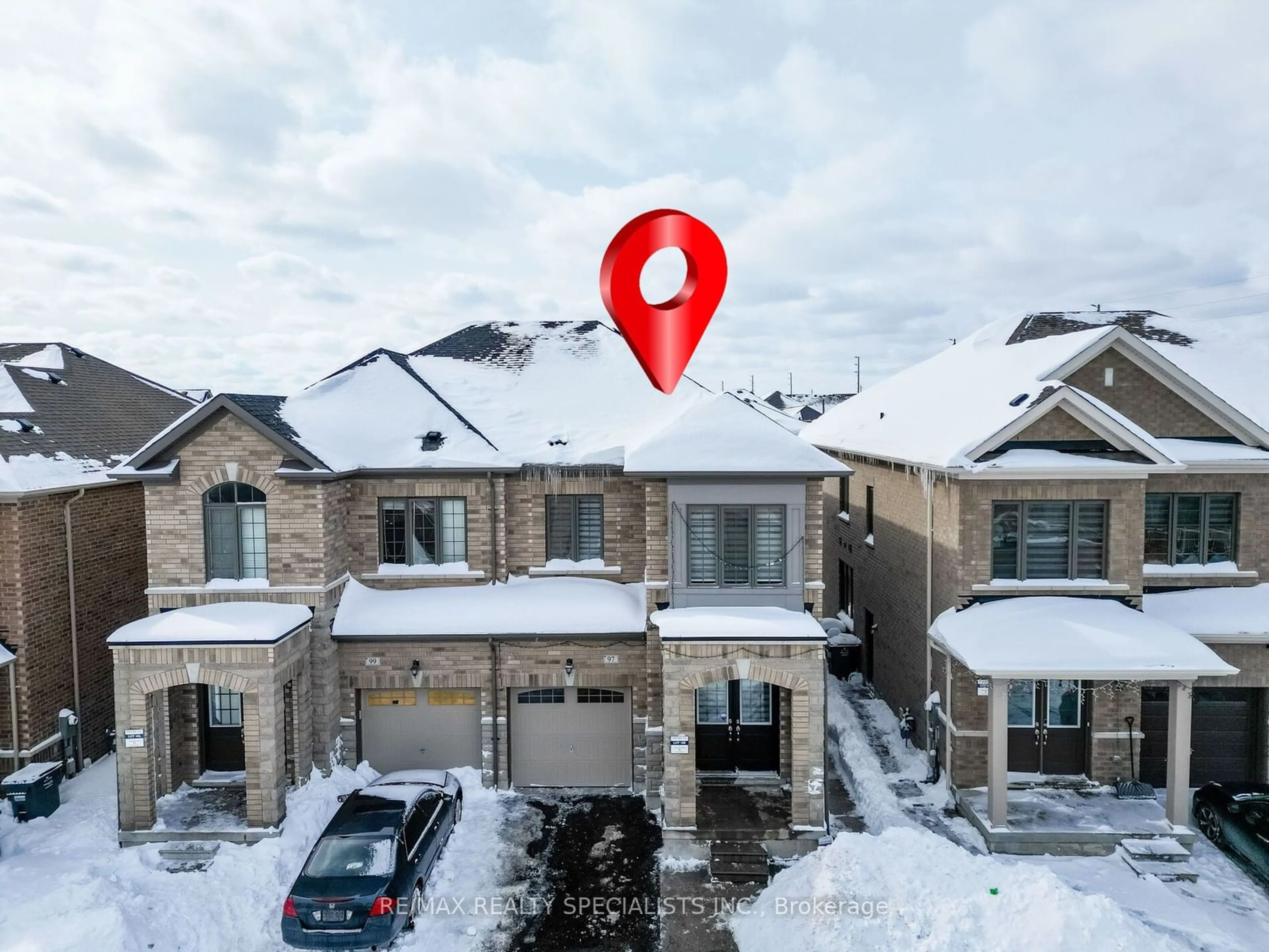 A pic from outside/outdoor area/front of a property/back of a property/a pic from drone, street for 97 Boathouse Rd, Brampton Ontario L7A 5B7