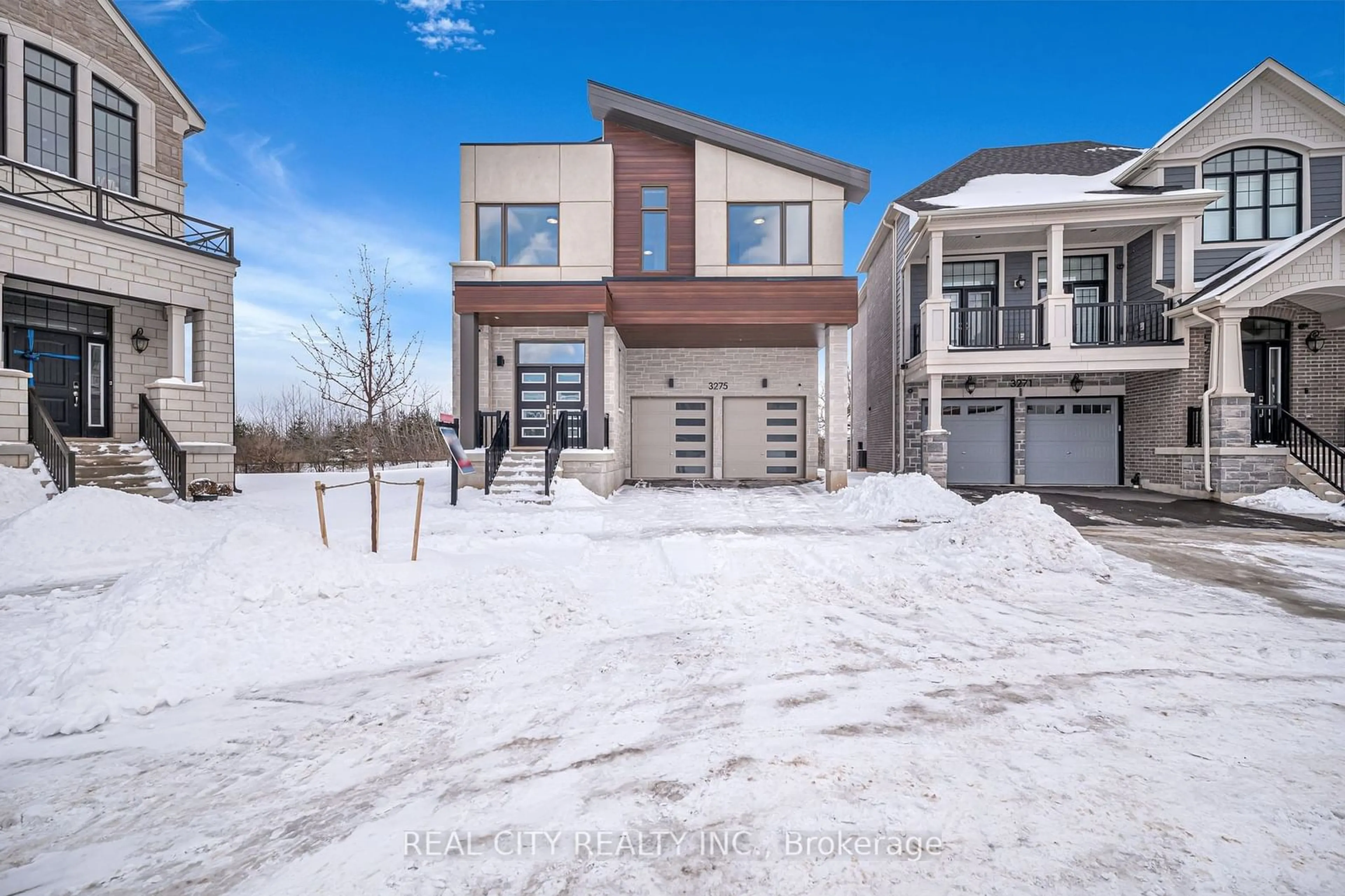 Unknown for 3275 Harasym Tr, Oakville Ontario L6M 5L6