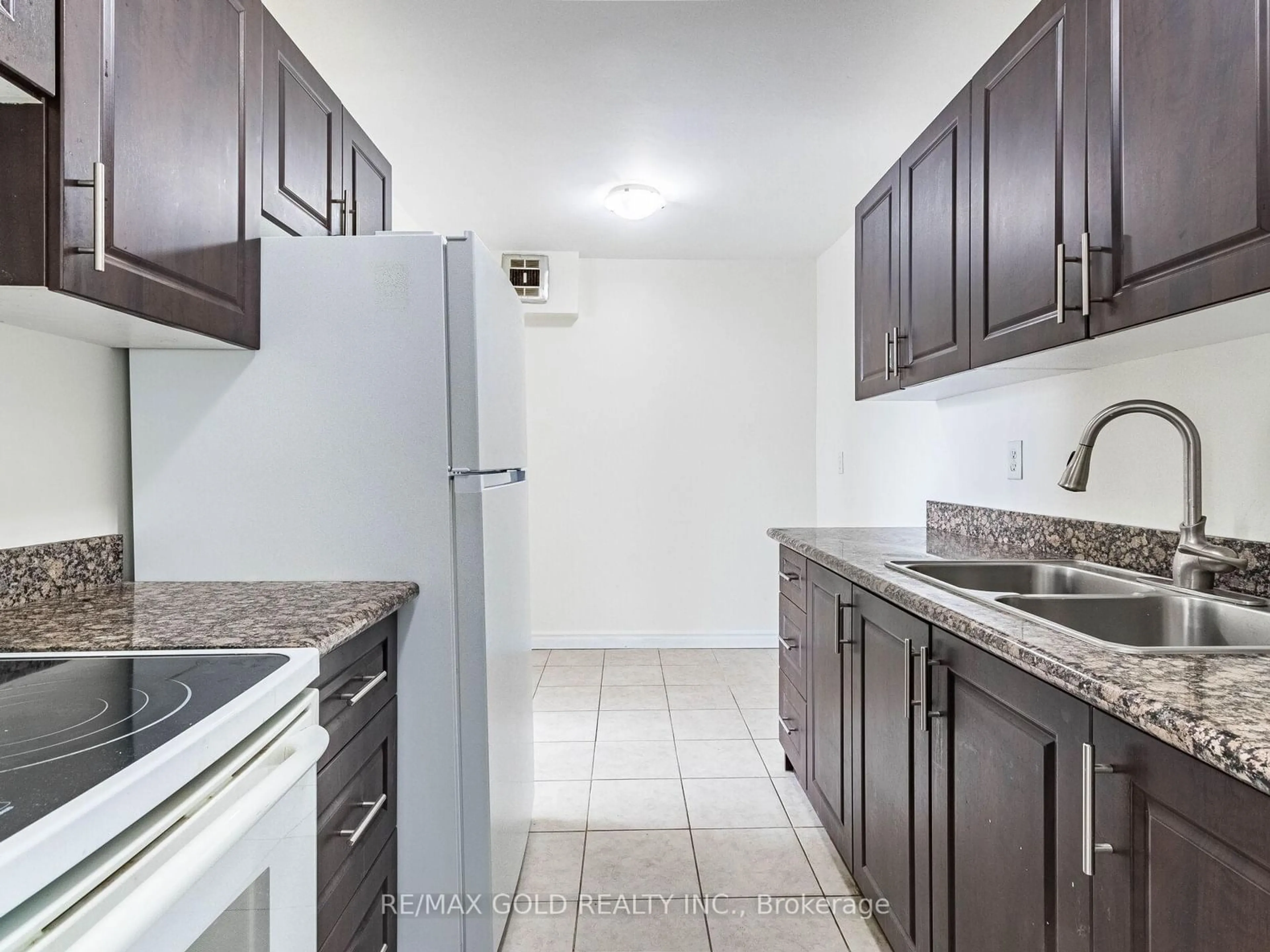 Standard kitchen, unknown for 345 Driftwood Ave #407, Toronto Ontario M3N 2P4