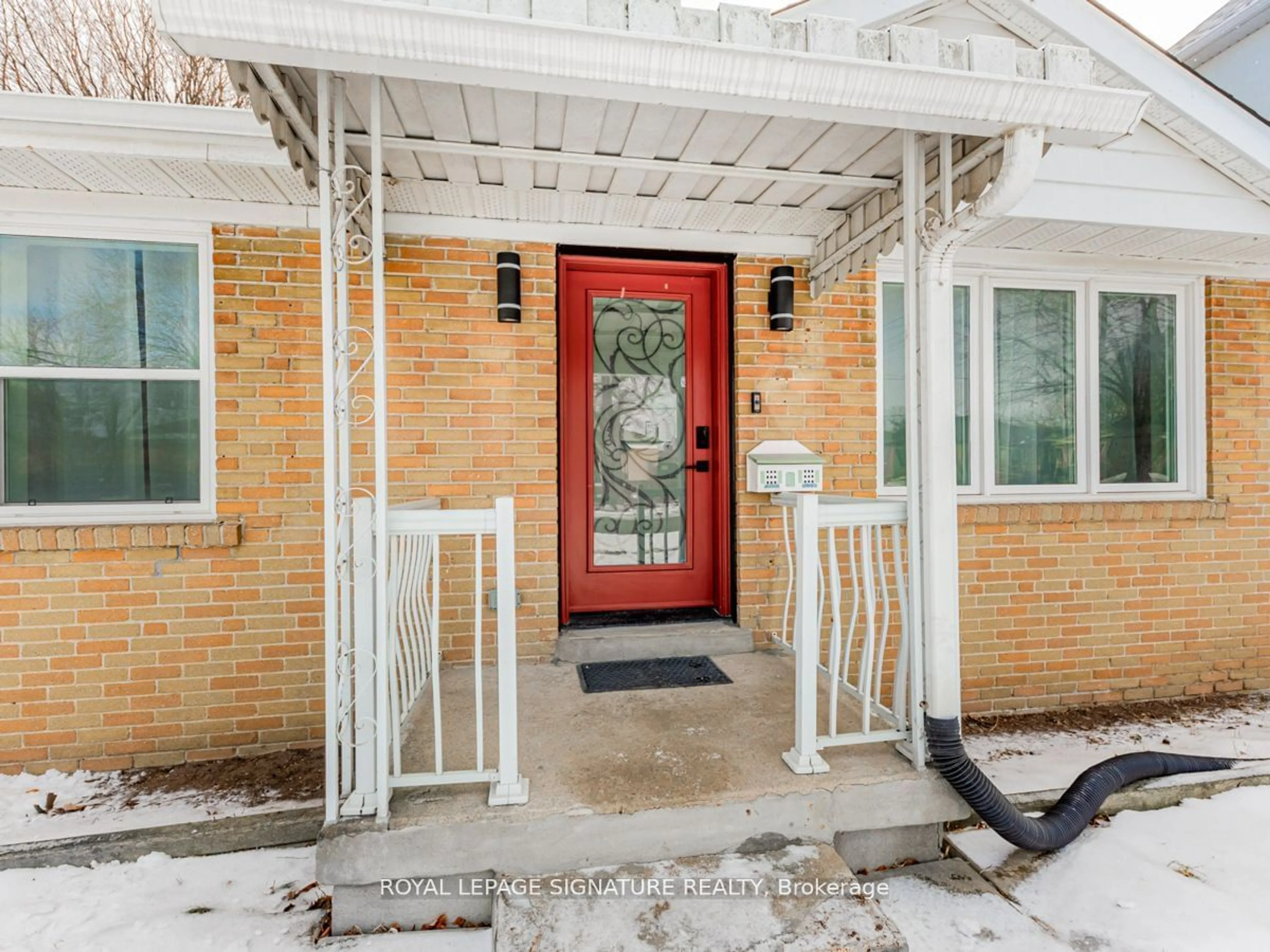 Indoor entryway for 7 June Ave, Toronto Ontario M3L 1B7