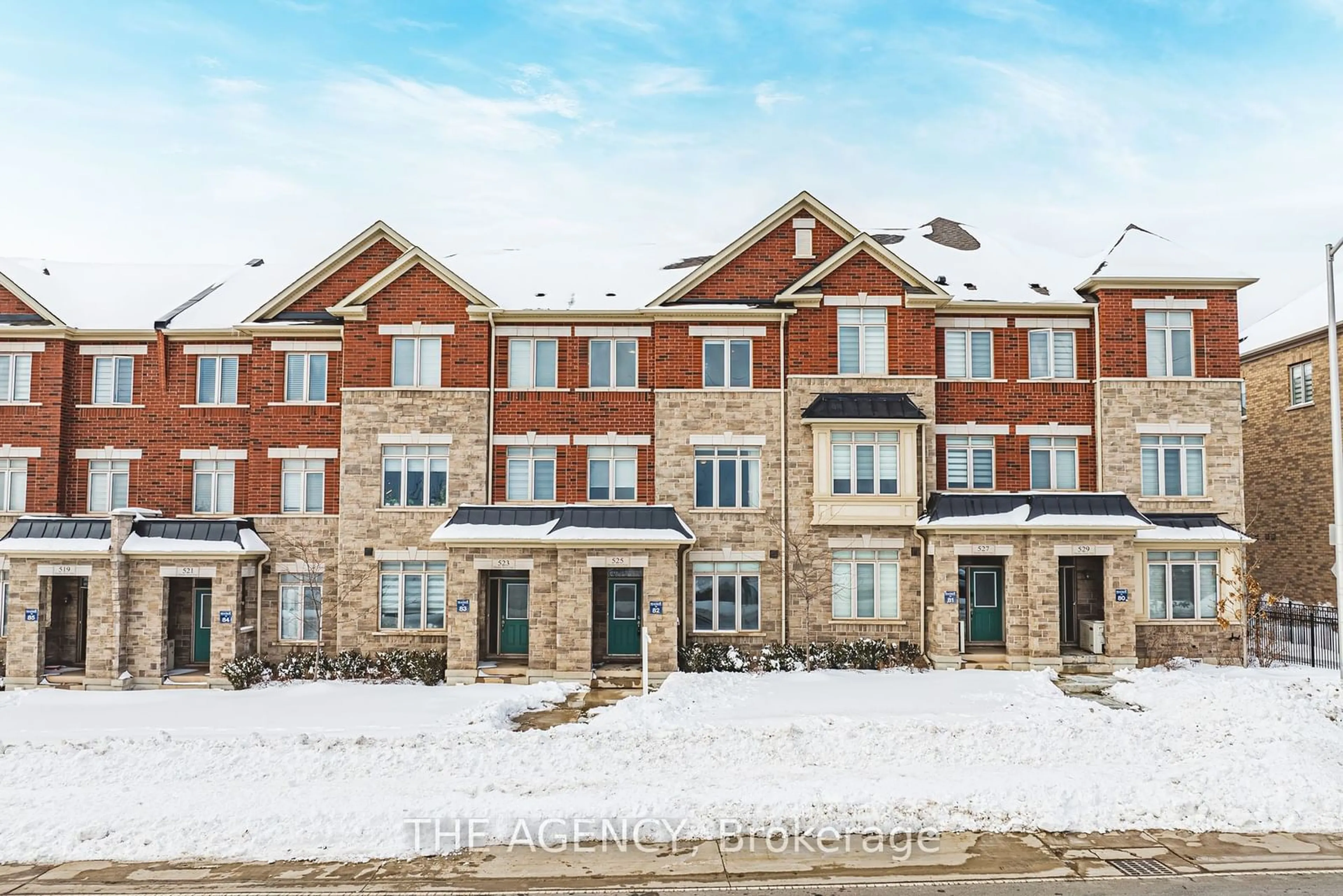 Home with brick exterior material, unknown for 525 Dundas St, Oakville Ontario L6H 3P6