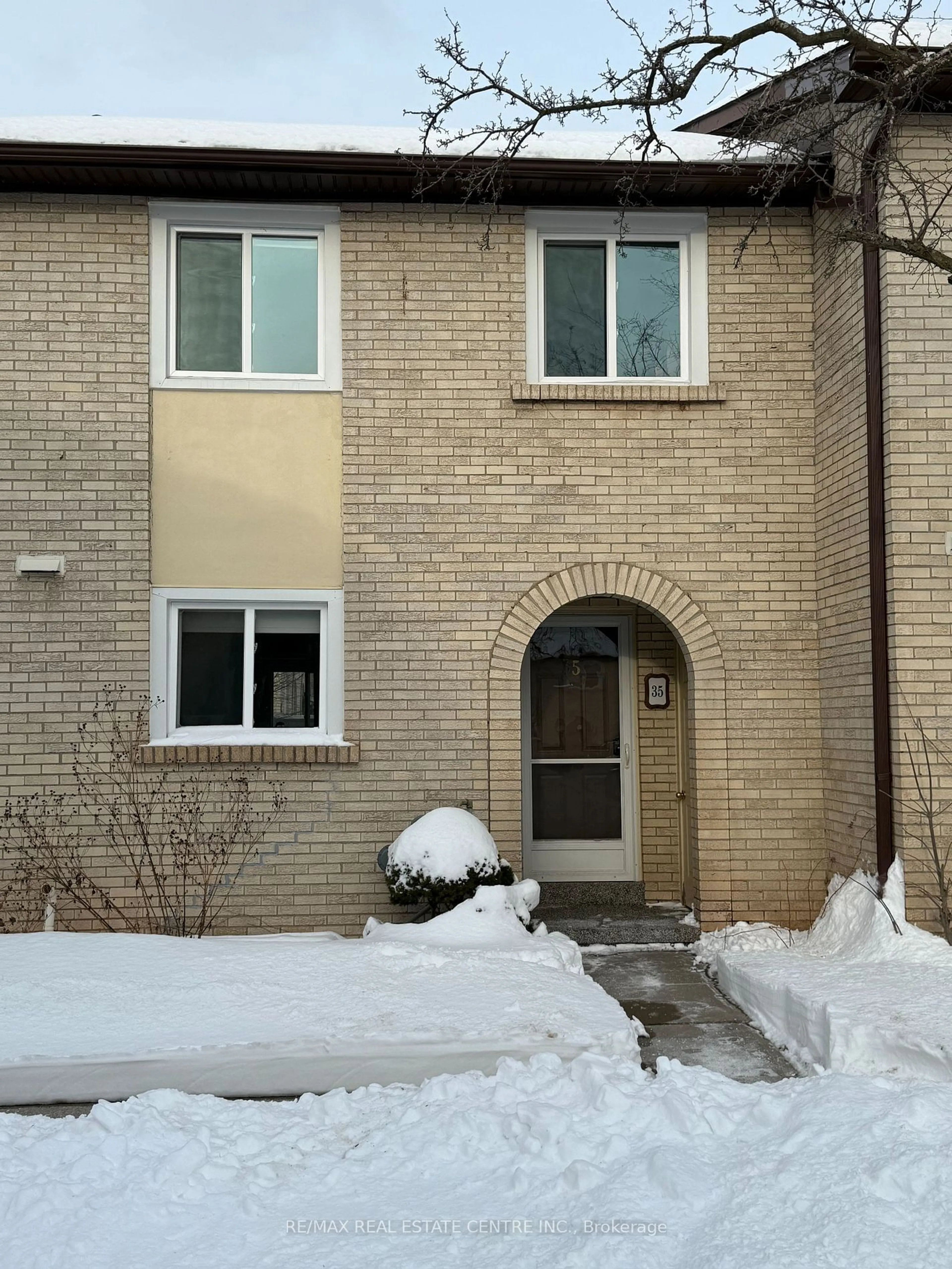 Home with brick exterior material, street for 41 Nadia Pl #35, Oakville Ontario L6H 1K1