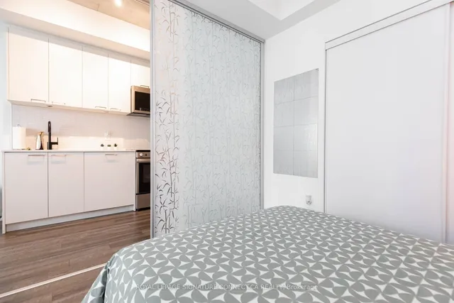 Additional property image - 1808 St Clair Ave Unit 219