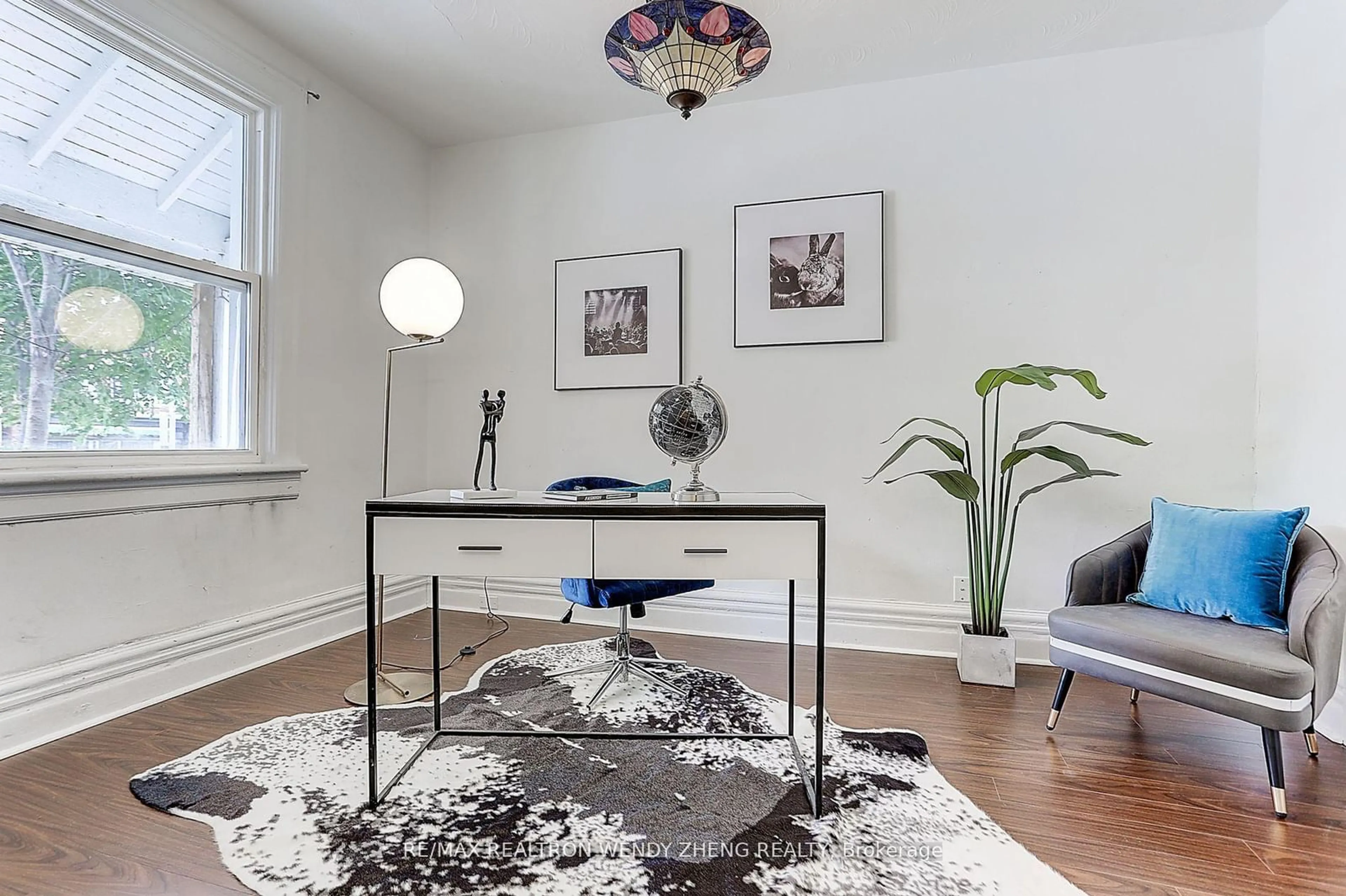 Living room with furniture, unknown for 2179 Dundas St, Toronto Ontario M6R 1X5