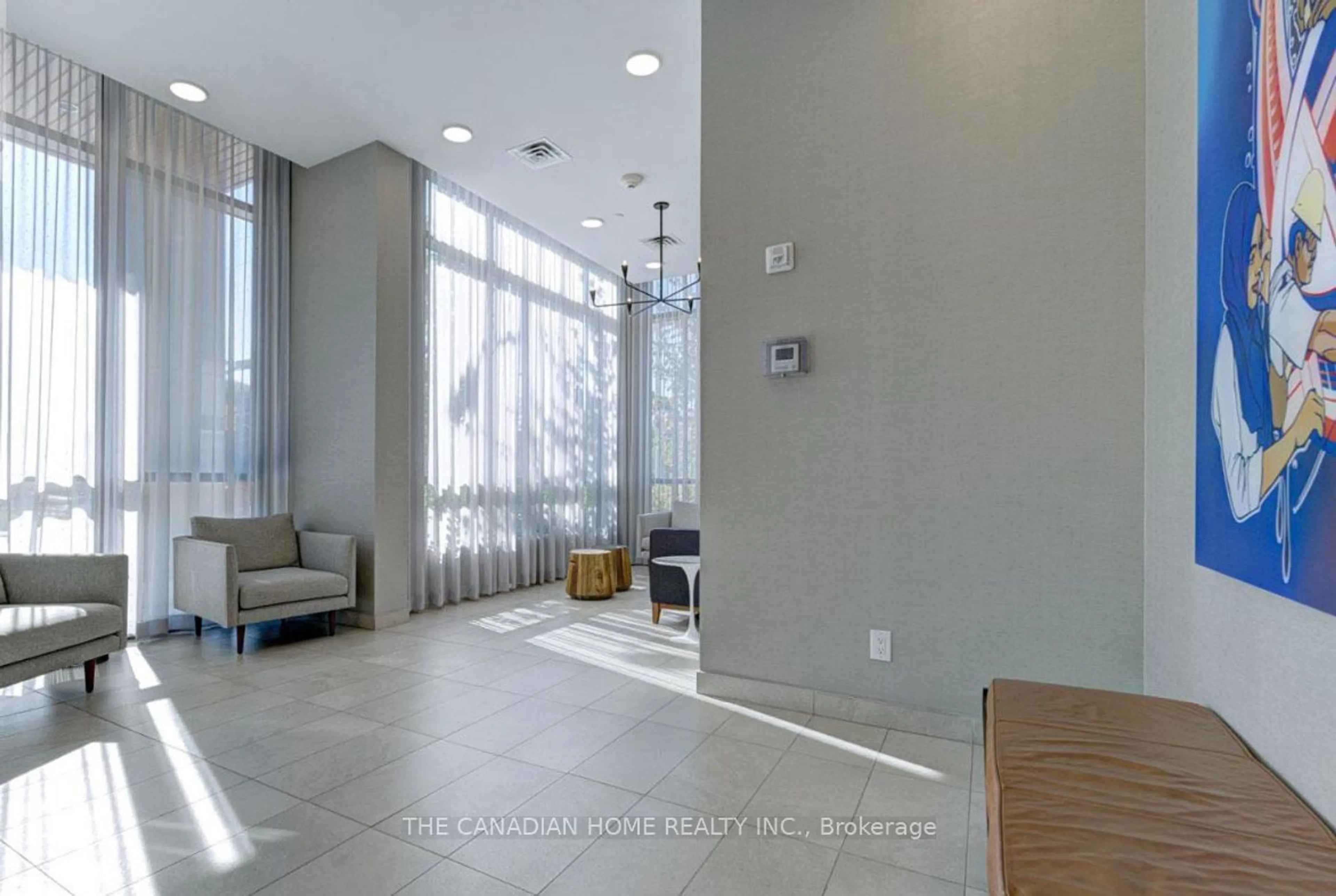 Indoor foyer for 160 Canon Jackson Dr #401, Toronto Ontario M6M 0B6