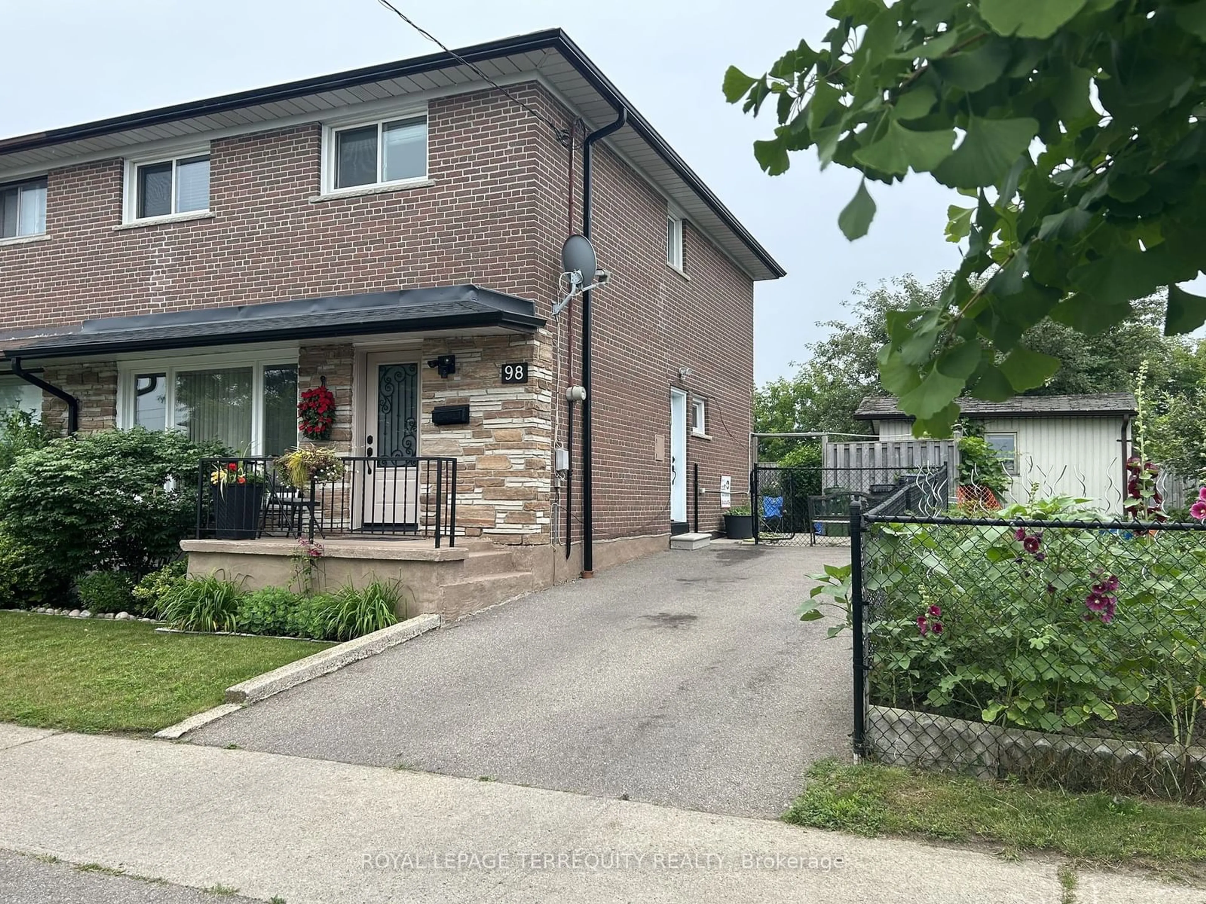 Home with brick exterior material, street for 98 Elnathan Cres, Toronto Ontario M9L 2G1