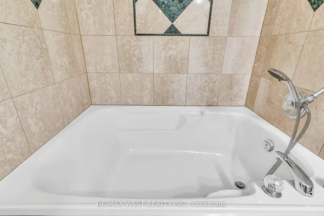 Additional property image - 10 Greenwood Cres