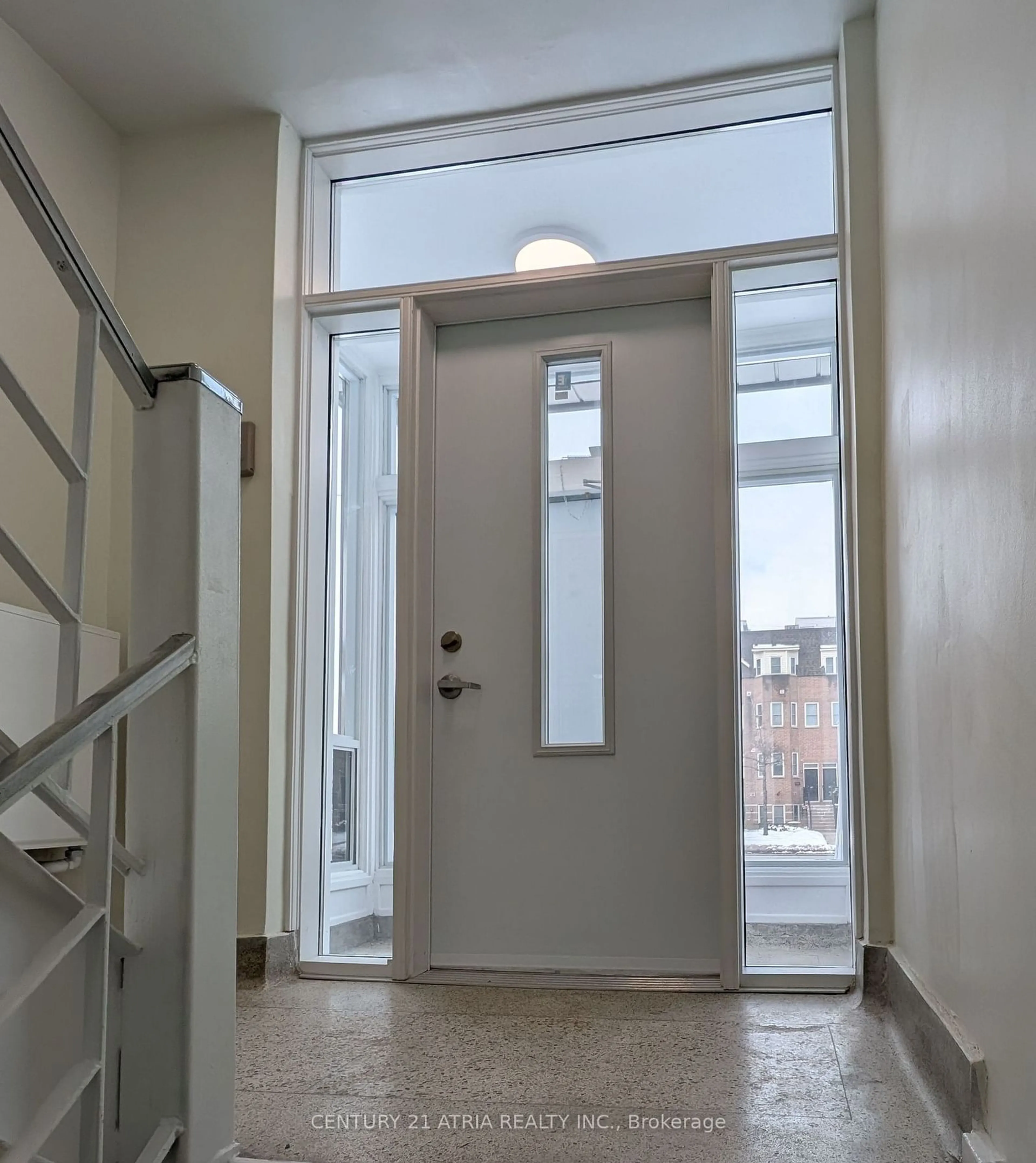 Indoor foyer for 755 Lawrence Ave, Toronto Ontario M6A 1B7