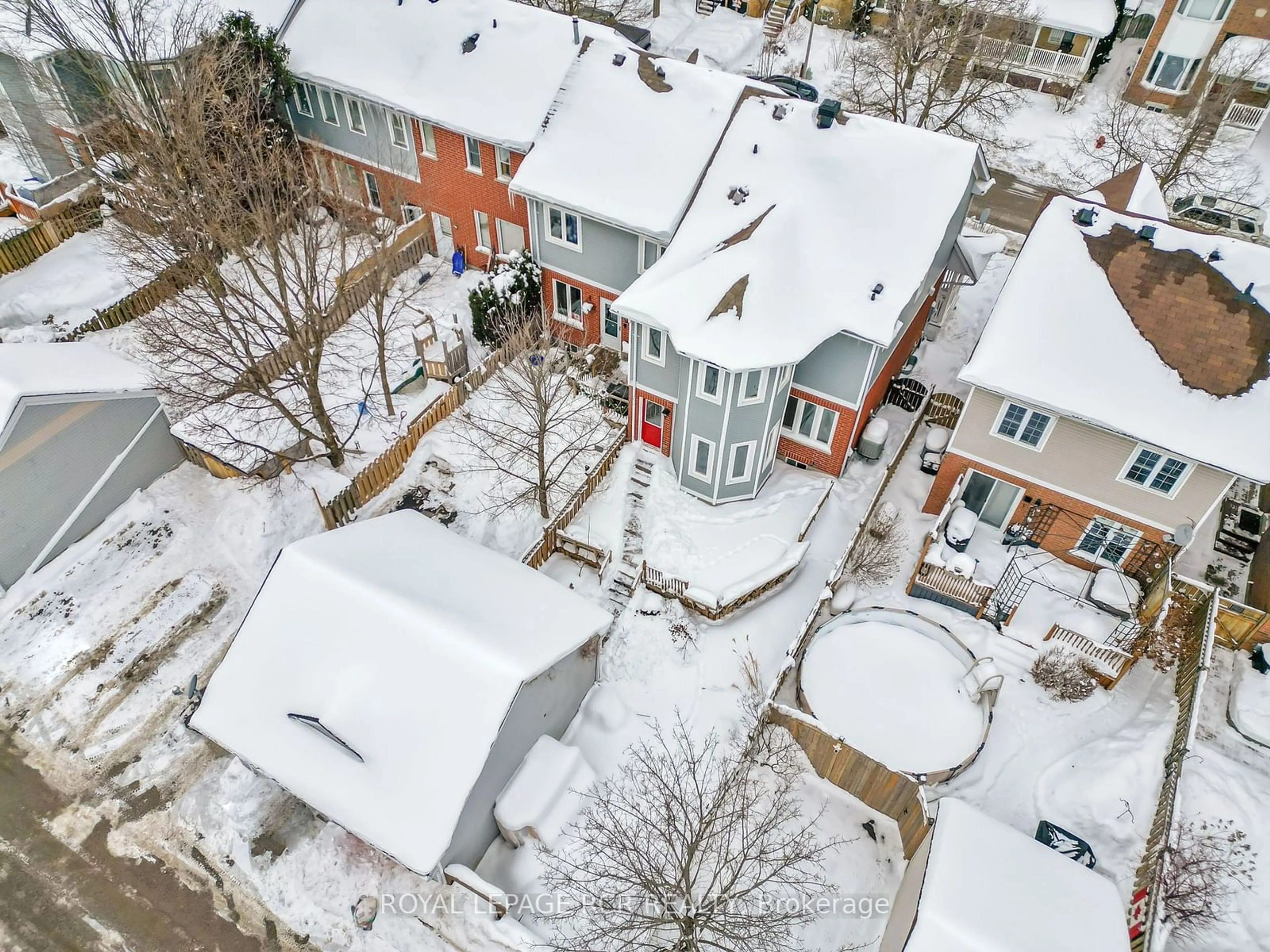 A pic from outside/outdoor area/front of a property/back of a property/a pic from drone, street for 312 Balsam St, Orangeville Ontario L9W 4X6