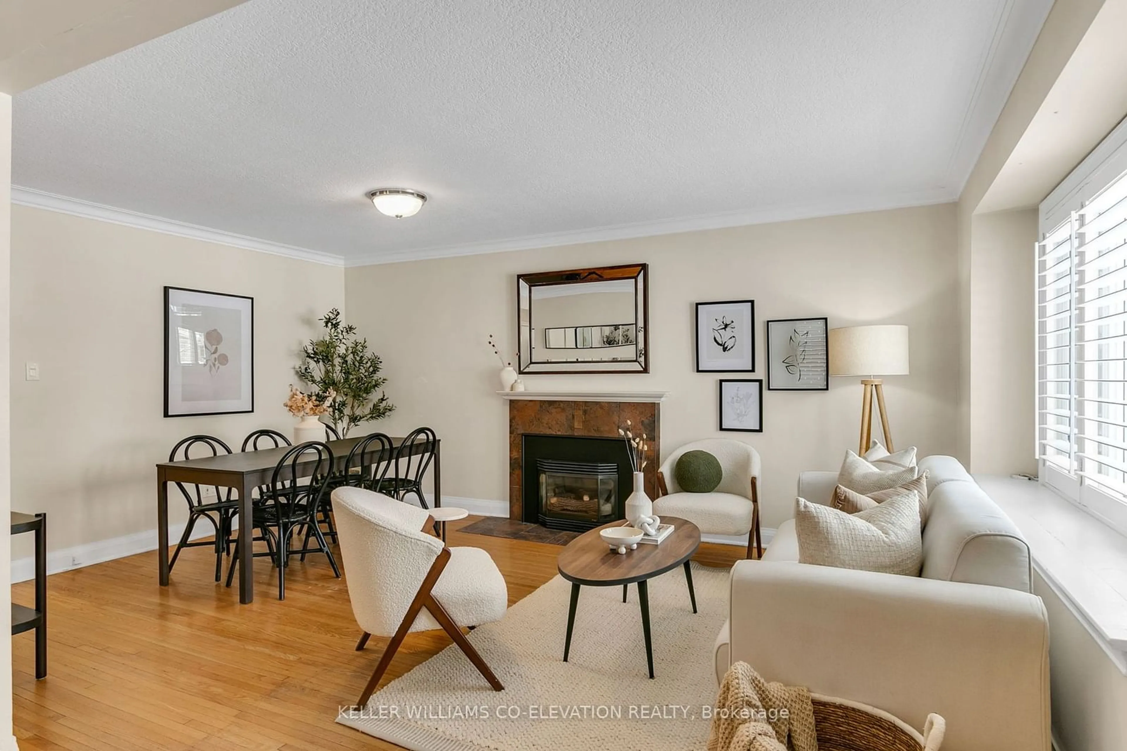 Living room with furniture, wood/laminate floor for 131 Meadowvale Dr, Toronto Ontario M8Z 3K2