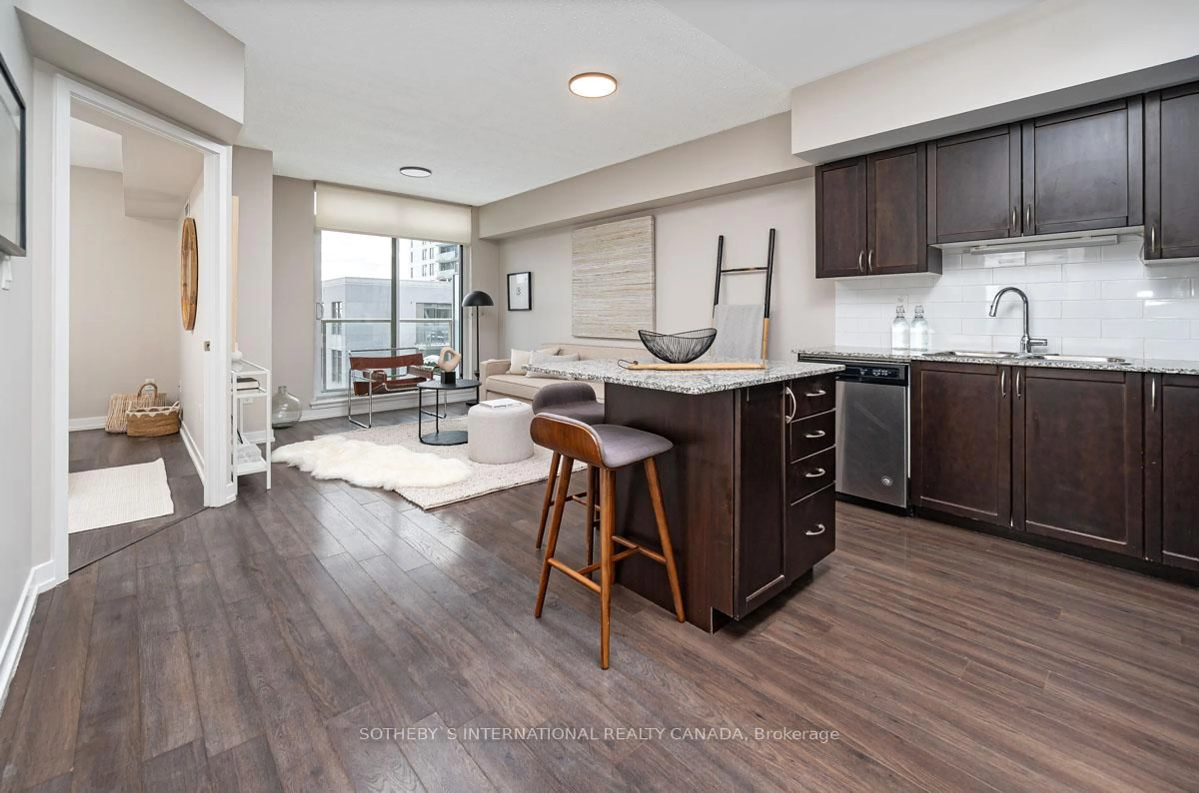 Open concept kitchen, unknown for 816 Lansdowne Ave #809, Toronto Ontario M6H 4K6