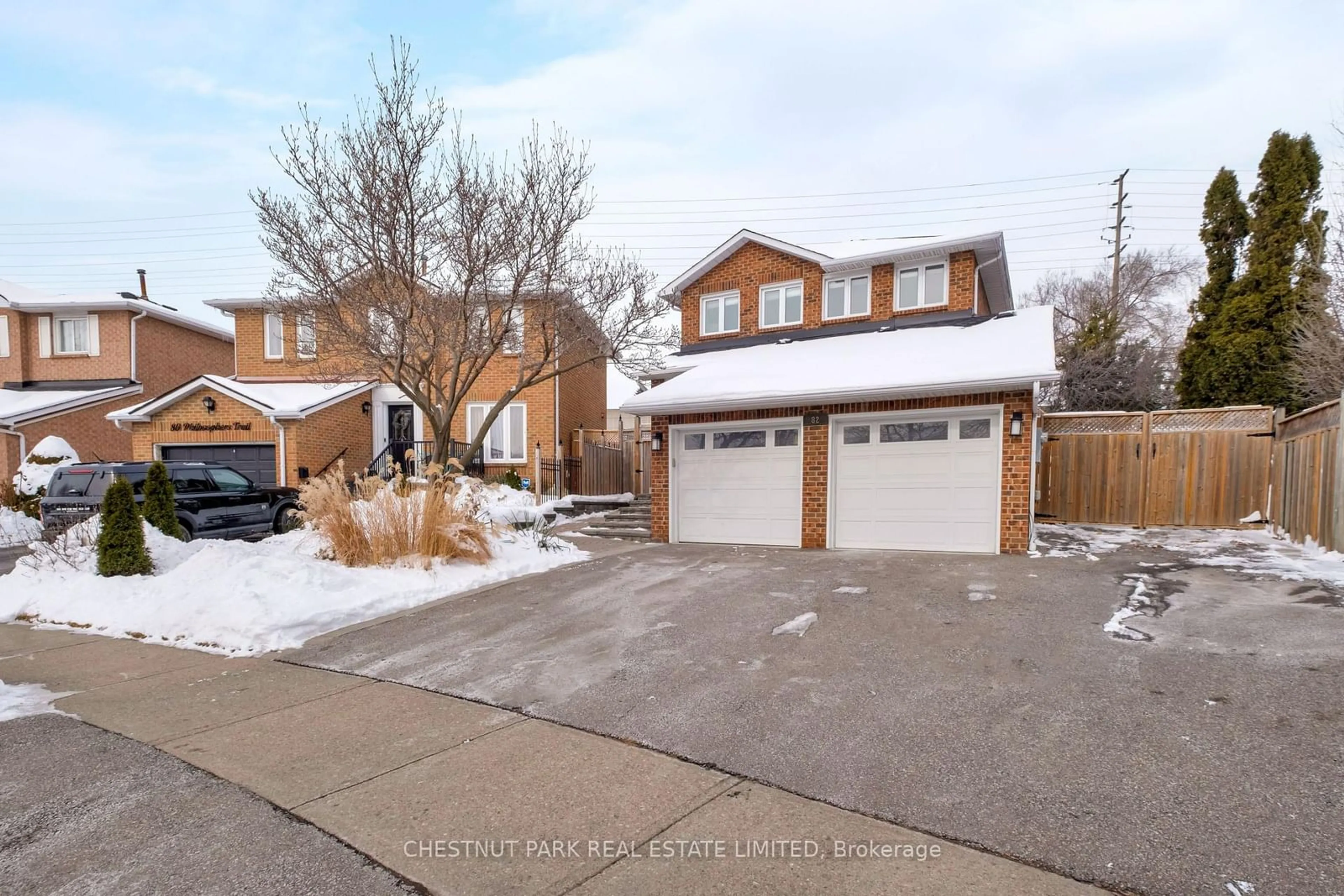 A pic from outside/outdoor area/front of a property/back of a property/a pic from drone, street for 82 Philosopher's Tr, Brampton Ontario L6S 4C9